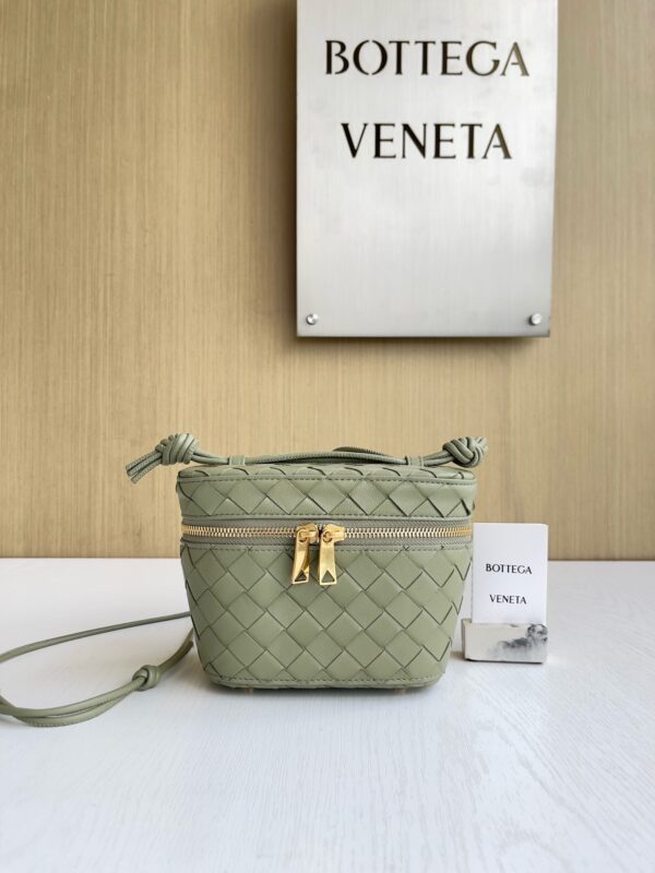 Bottega Veneta  Jodie