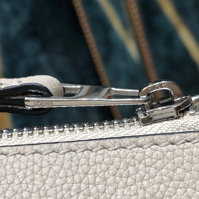 Loewe Hammock Handbag 29cm - Image 6