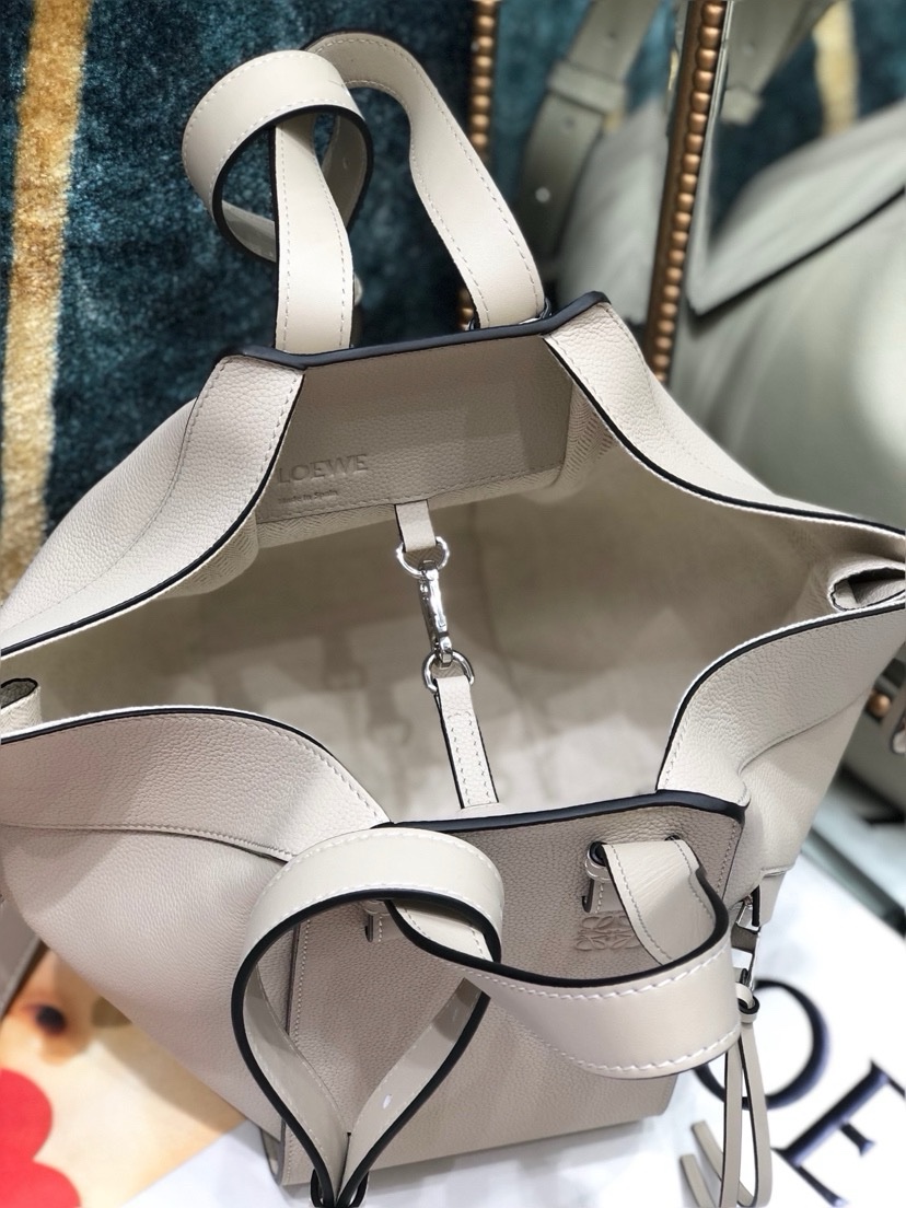 Loewe Hammock Handbag 29cm - Image 7
