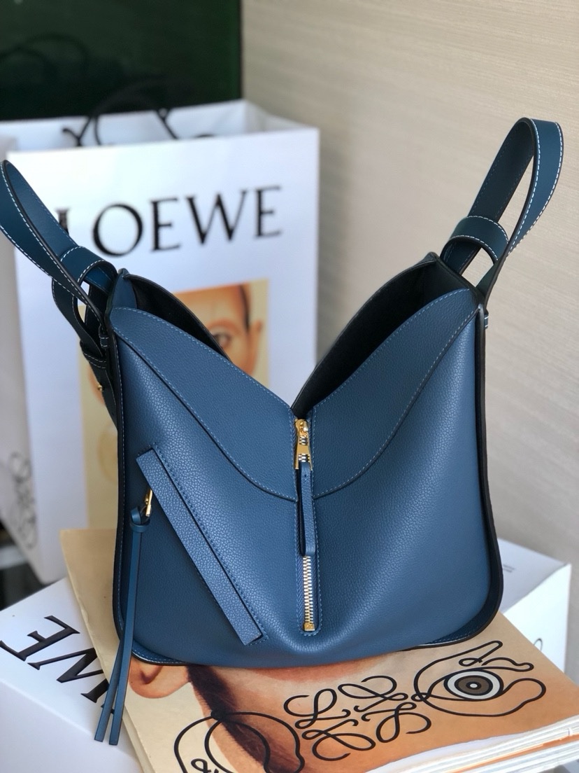 Loewe Hammock Handbag 29cm - Image 4