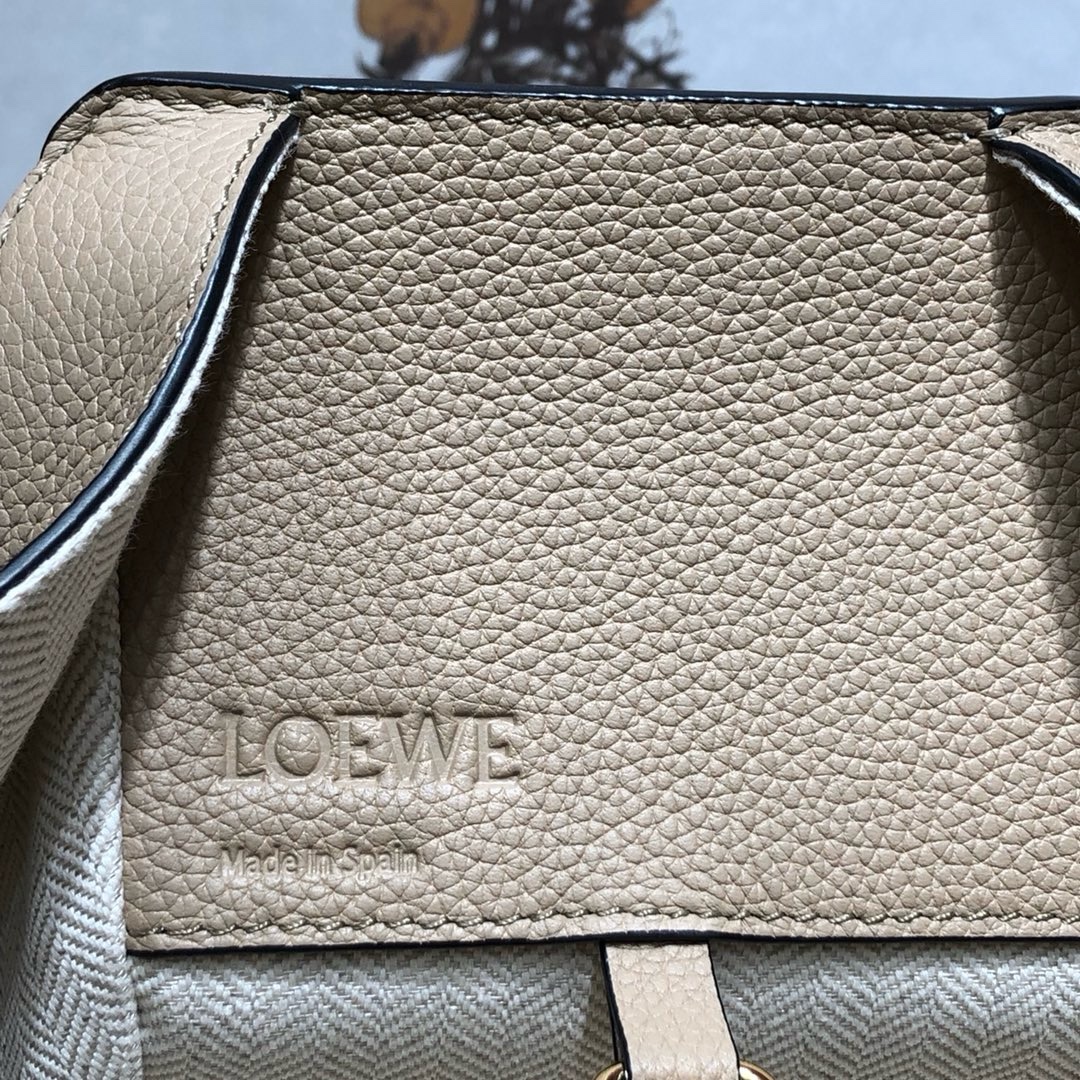 Loewe Hammock Handbag 29cm - Image 8