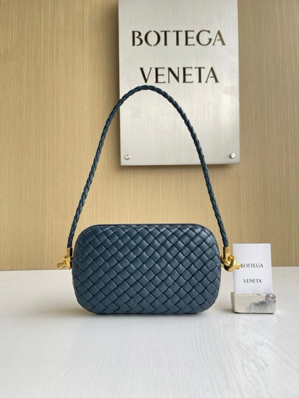 Bottega Veneta Knot