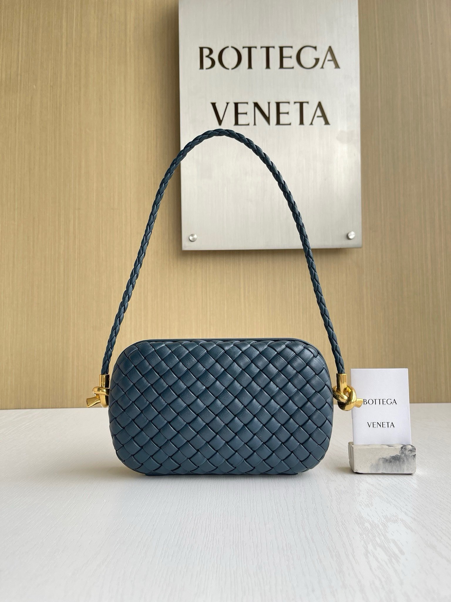 Bottega Veneta Knot