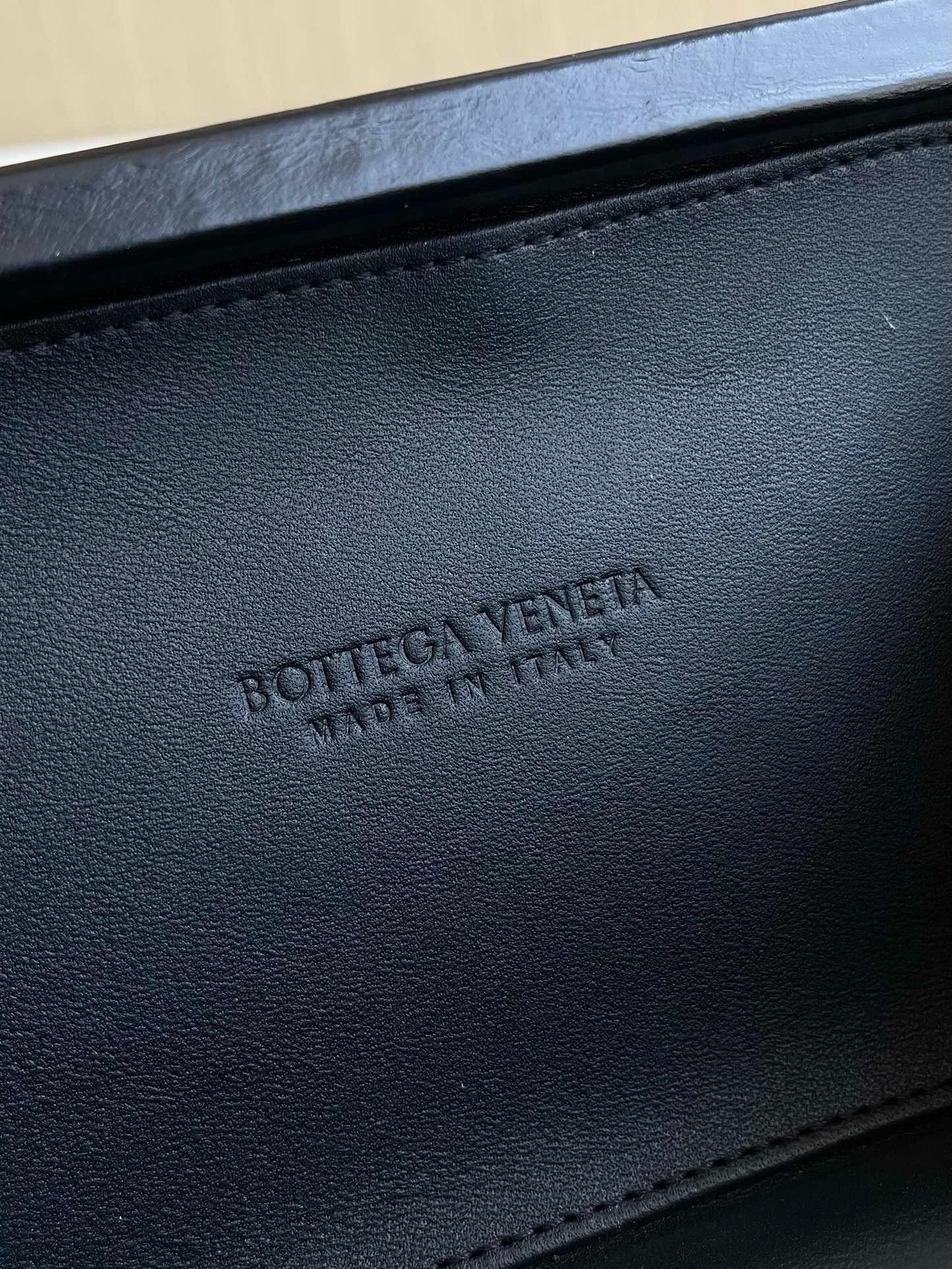 Bottega Veneta Knot - Image 8