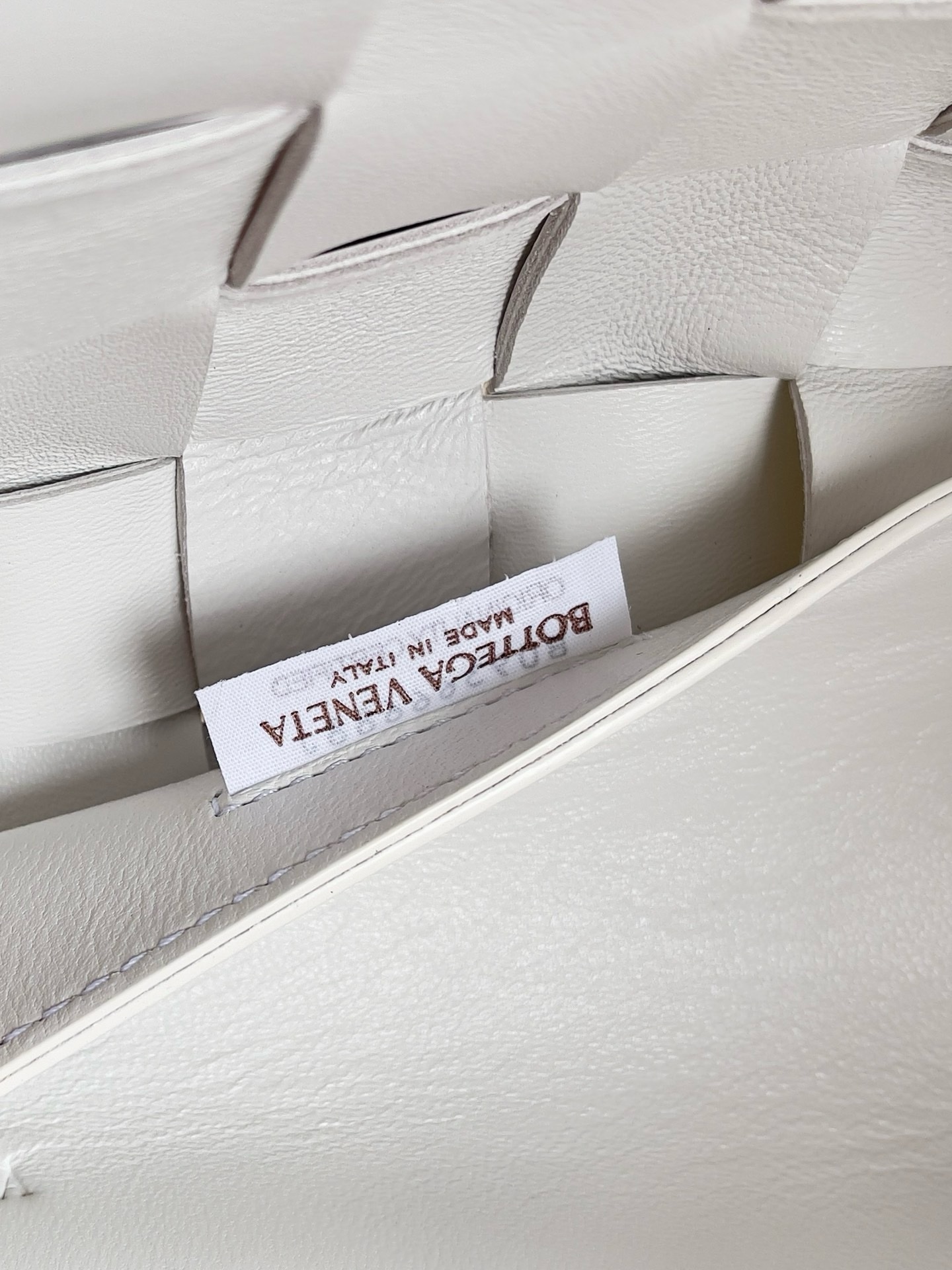 Bottega Veneta Cassette - Image 7