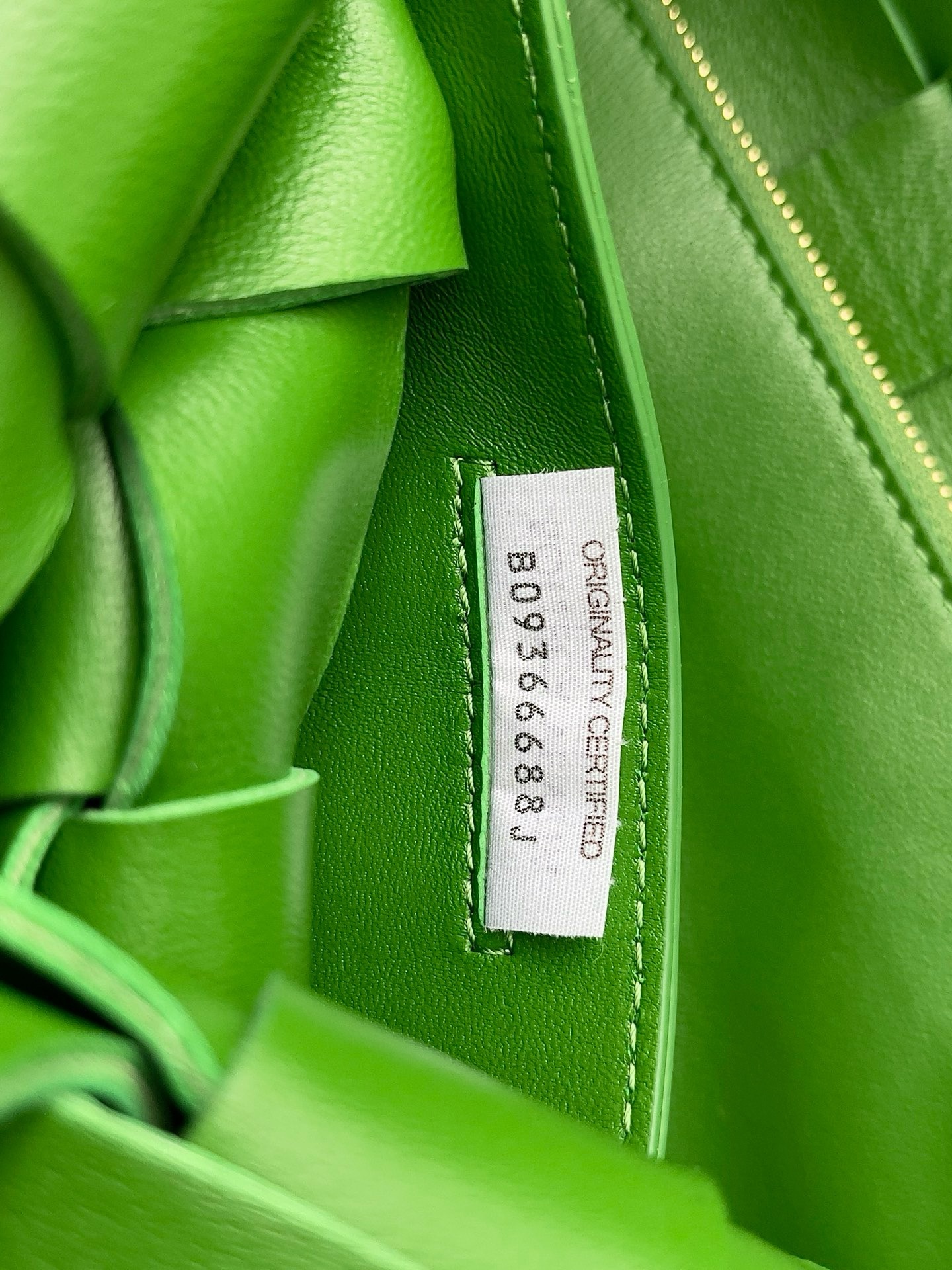 Bottega Veneta Cassette - Image 7