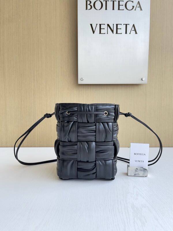 Bottega Veneta Cassette Mini