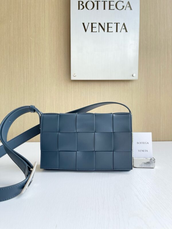 Bottega Veneta cassette