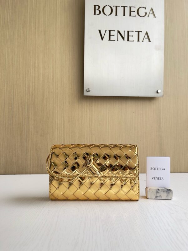 Bottega Veneta clutch