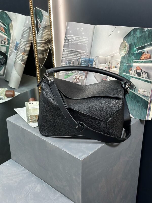 Loewe Medium Puzzle Bag