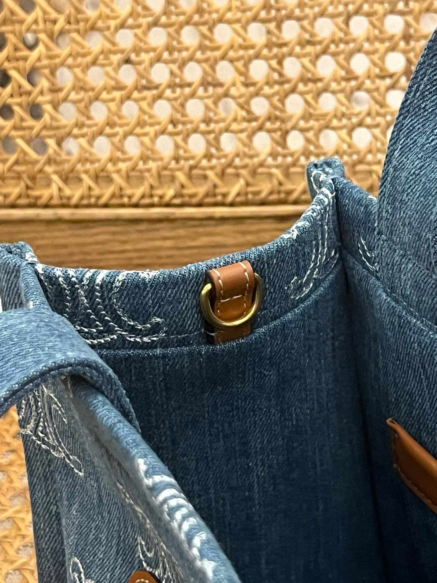 Celine Triomphe - Image 5