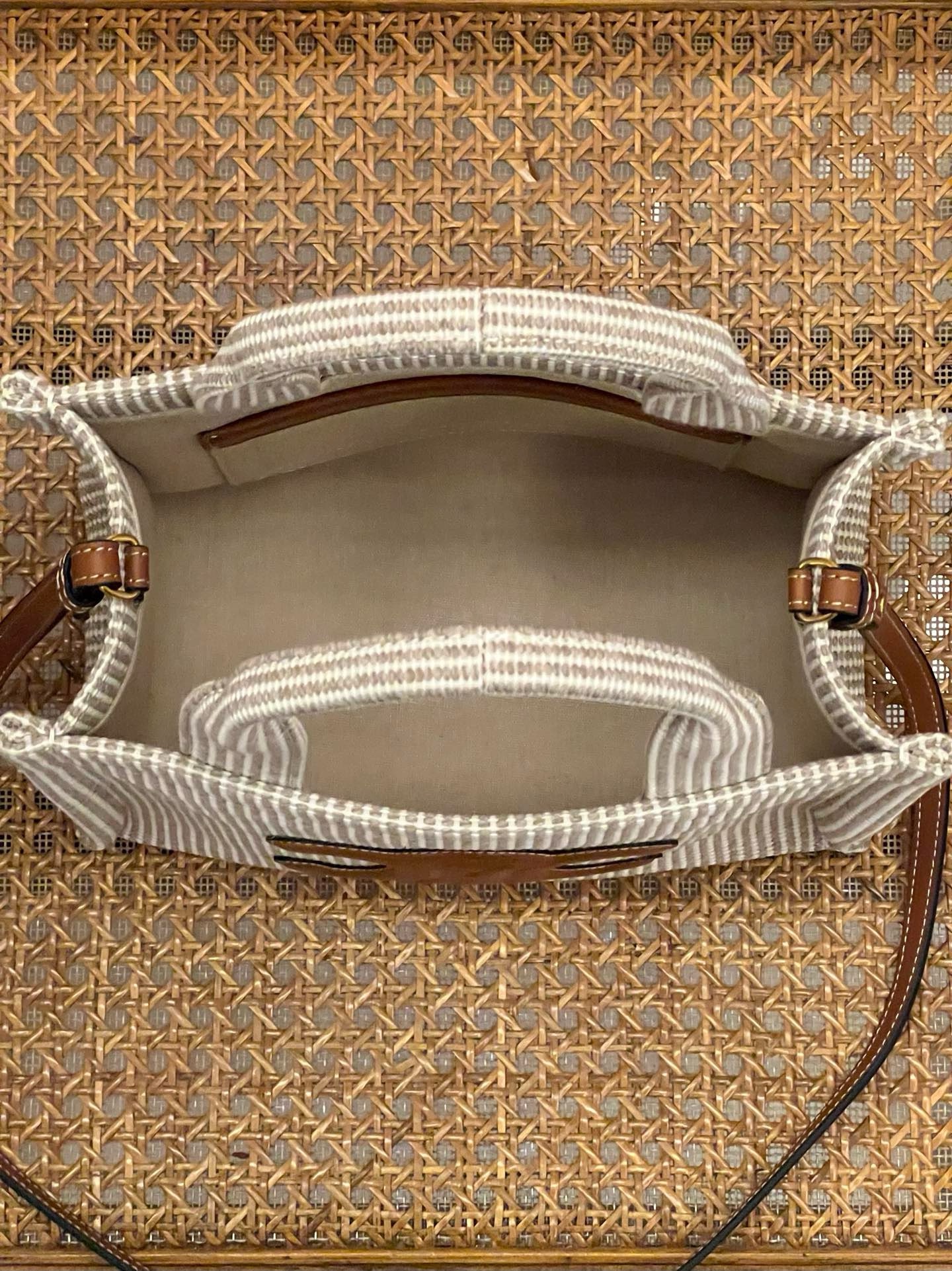 Celine Triomphe - Image 8