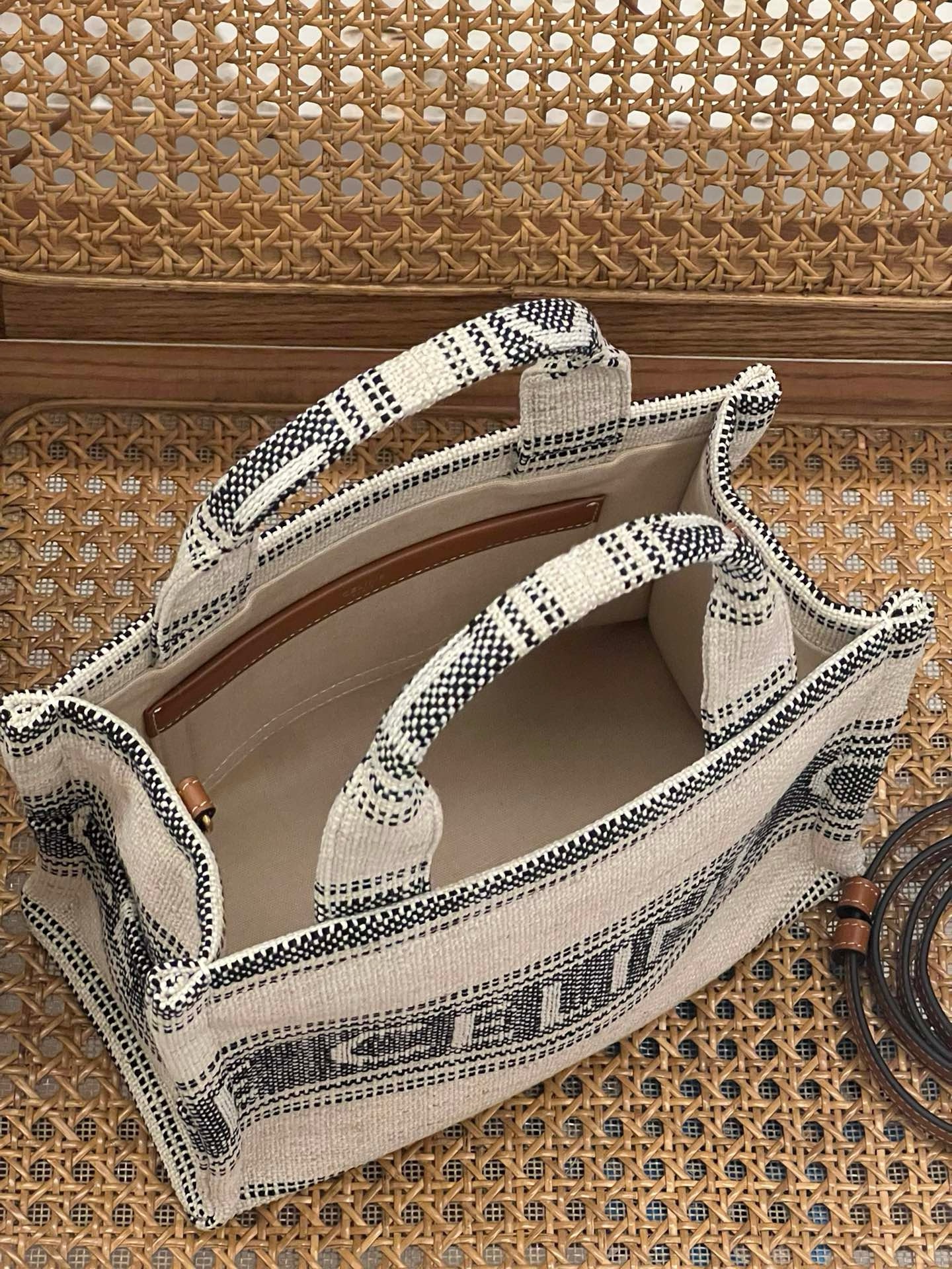 Celine Triomphe - Image 7