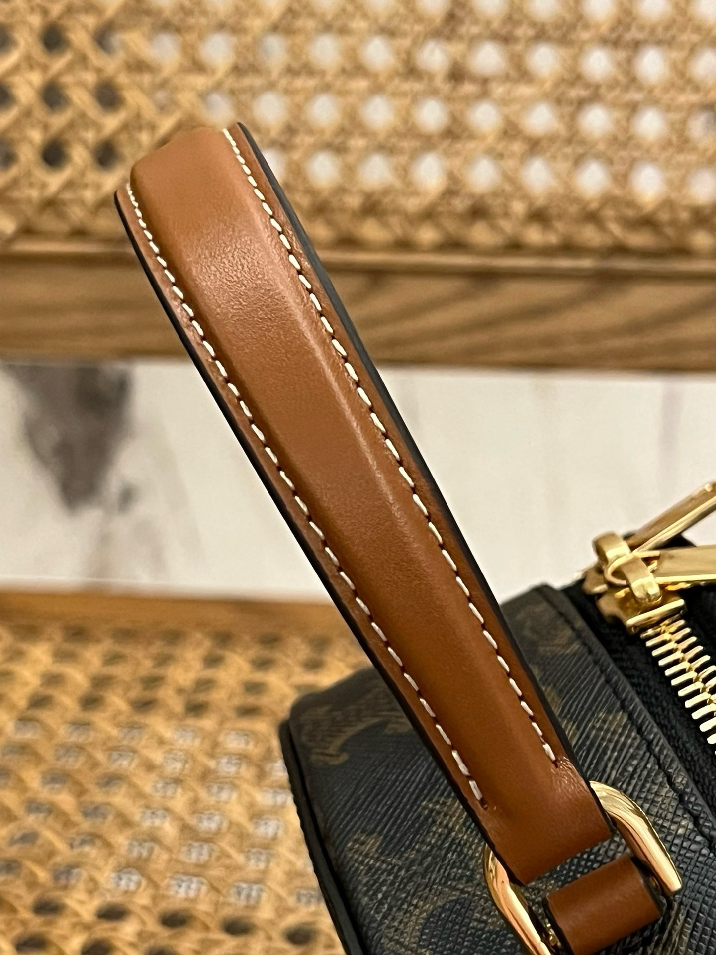 Celine Half Moon Case Cuir Triomphe - Image 8