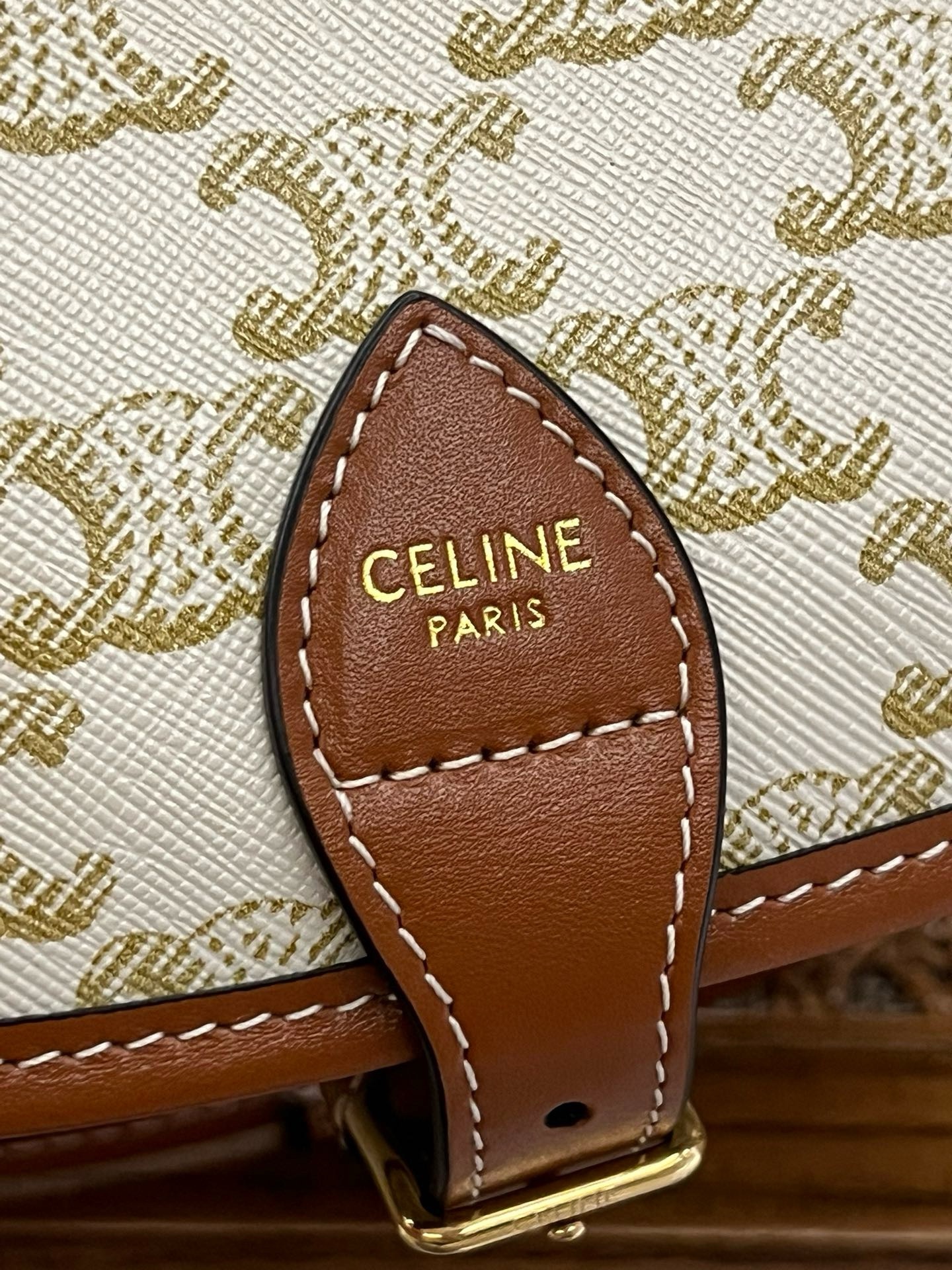 Celine Folco Bag in Triomphe - Image 5