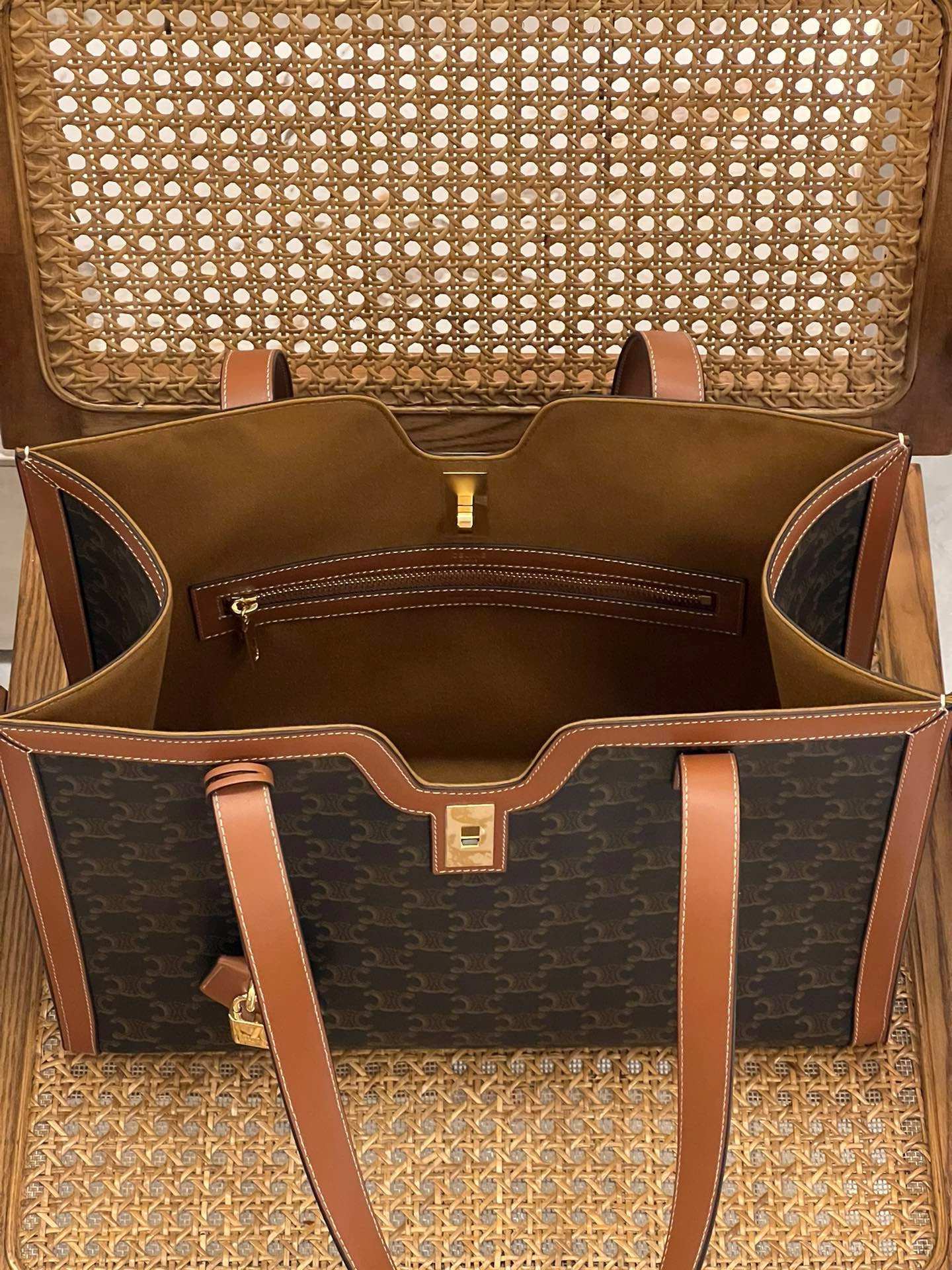 Celine Cabas Tote - Image 7