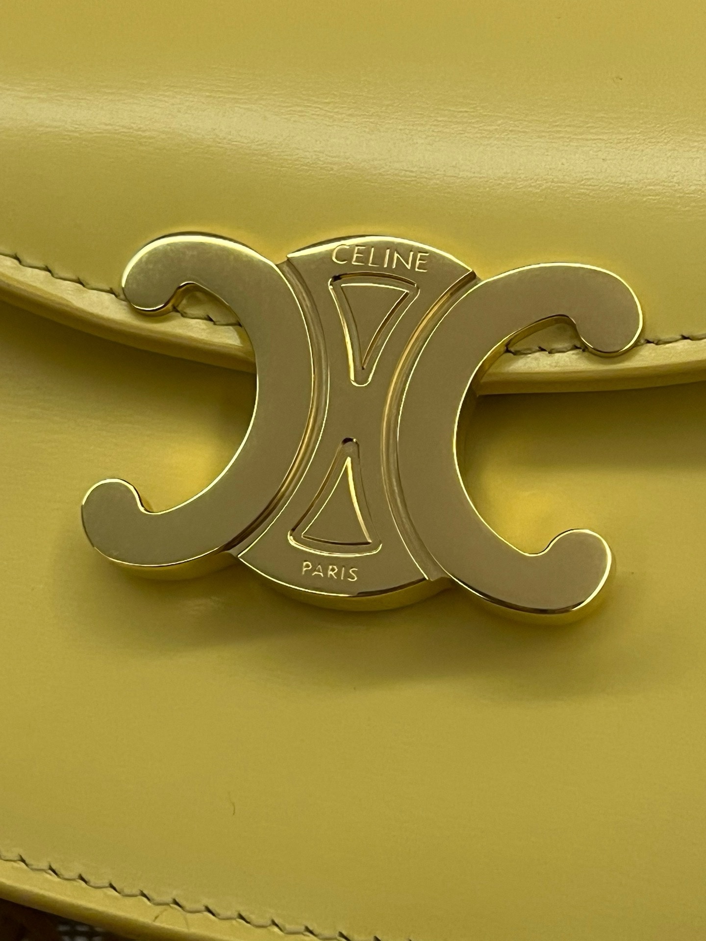 Celine Triomphe - Image 5