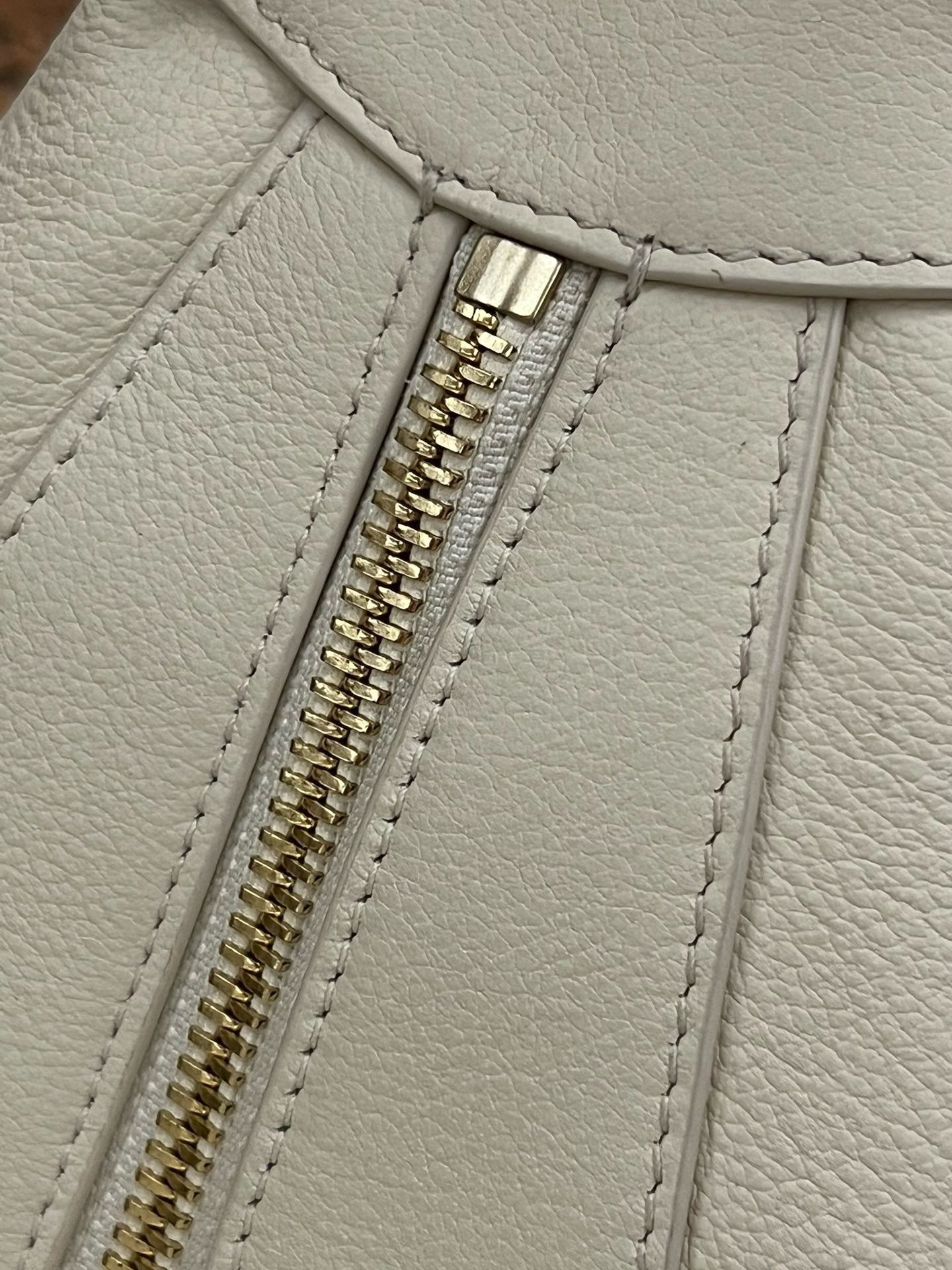 Celine Romy - Image 6