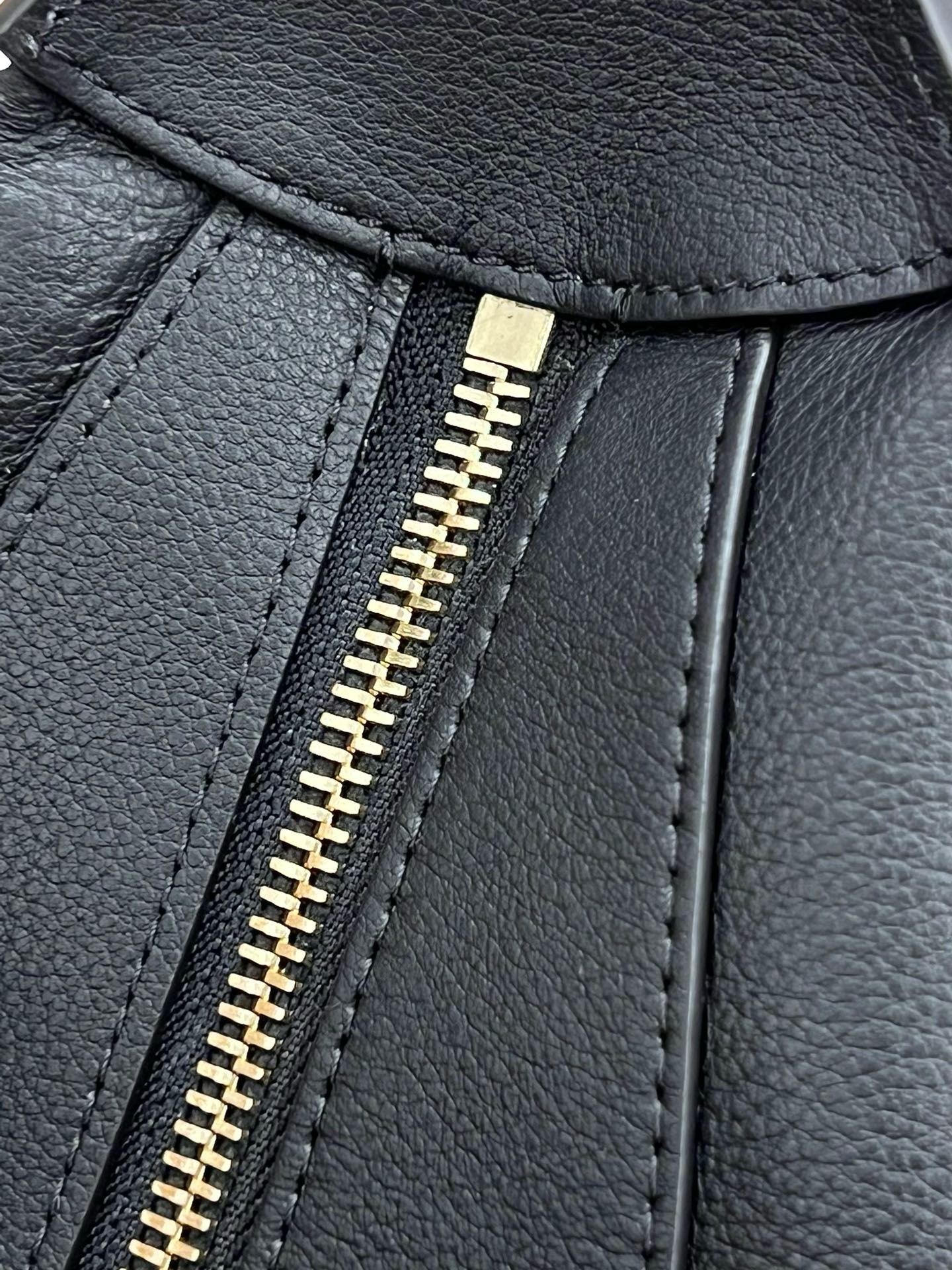 Celine Romy - Image 7