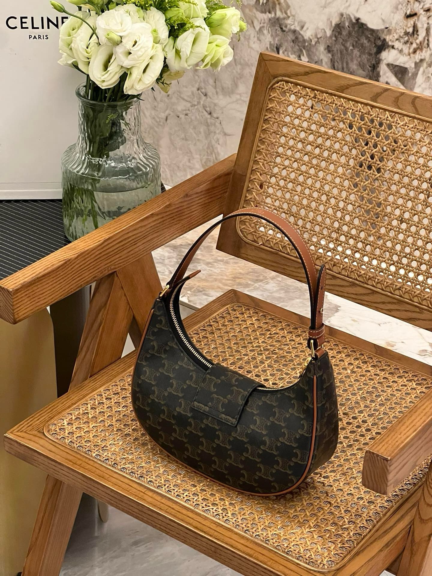 Celine Ava - Image 2