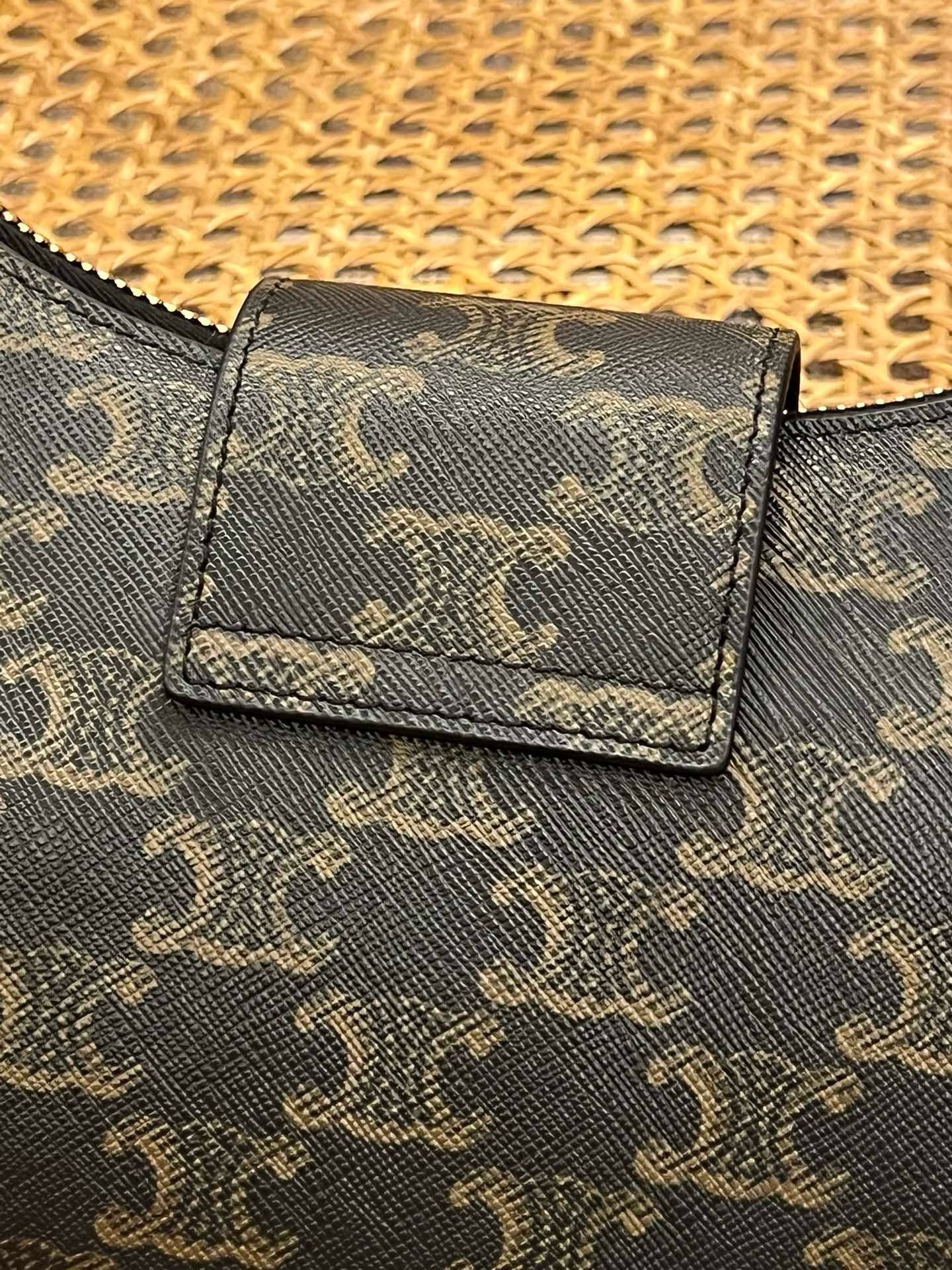 Celine Ava - Image 5