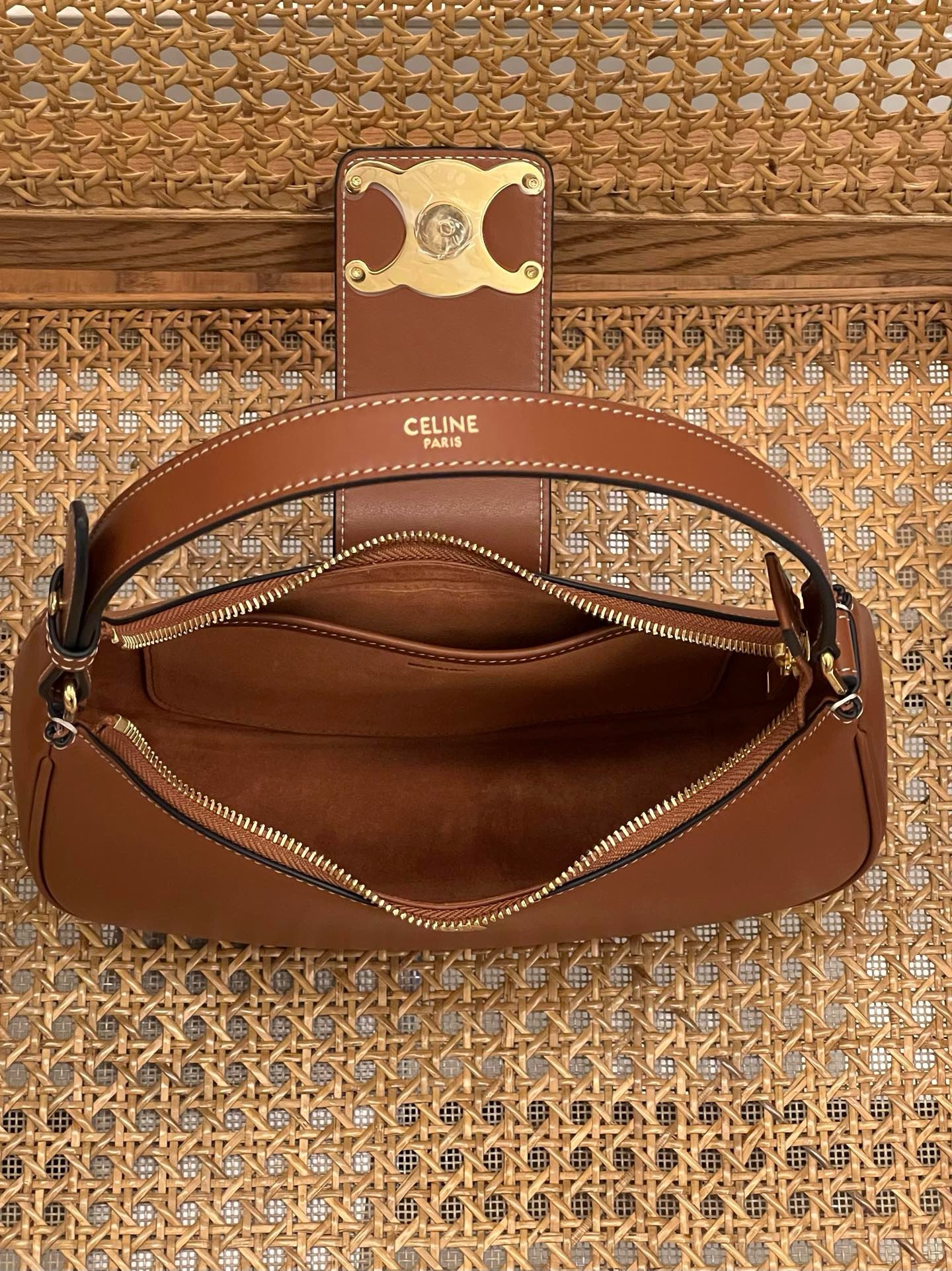 Celine Ava - Image 7