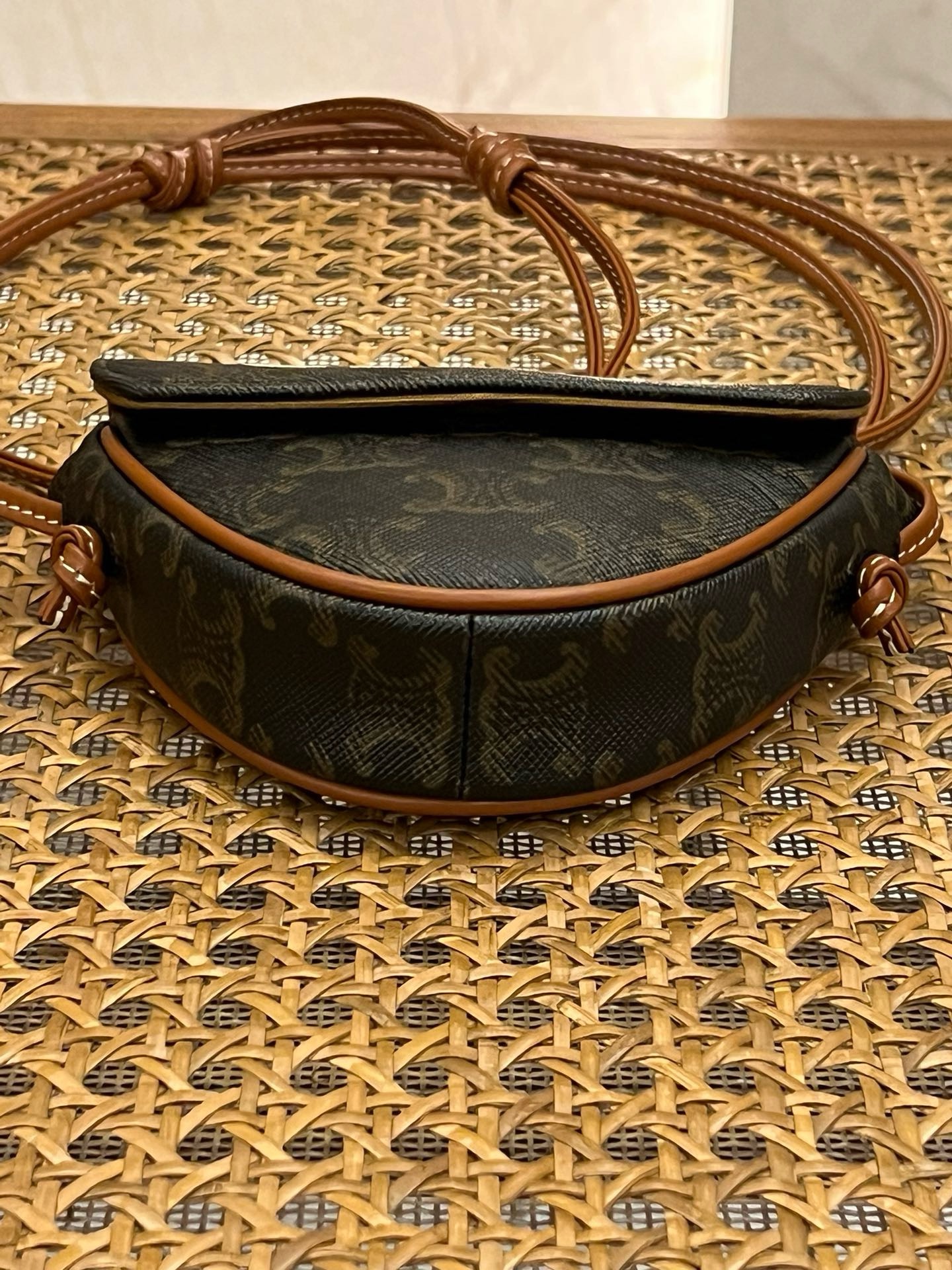 Celine Triomphe - Image 7