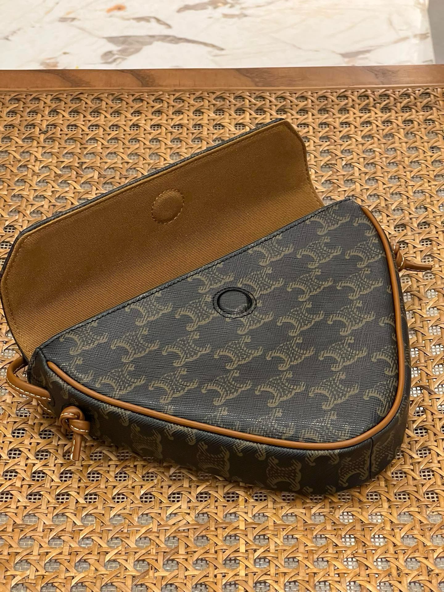 Celine Triomphe - Image 8