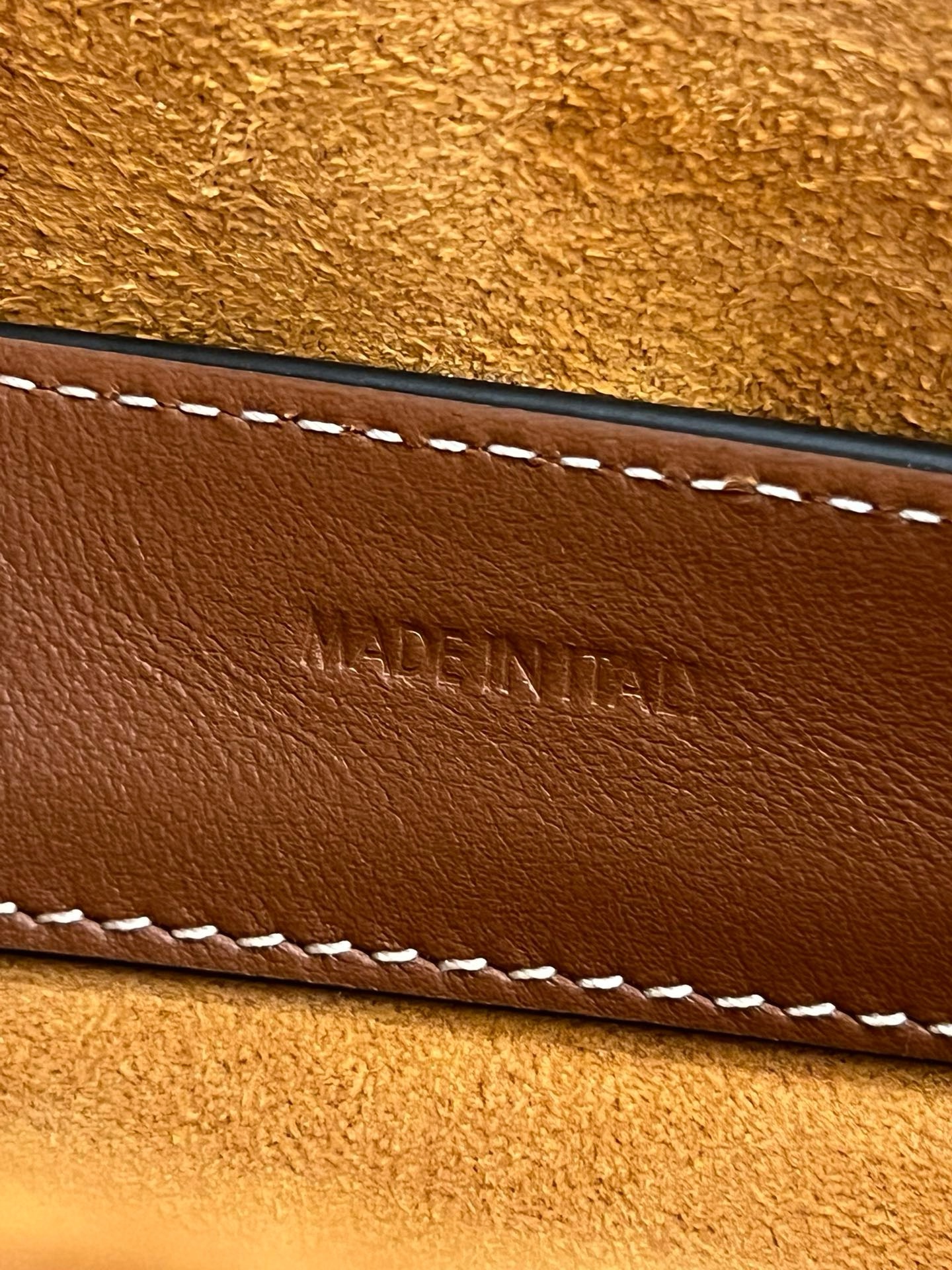 Celine Teen Shoulder Bag - Image 9