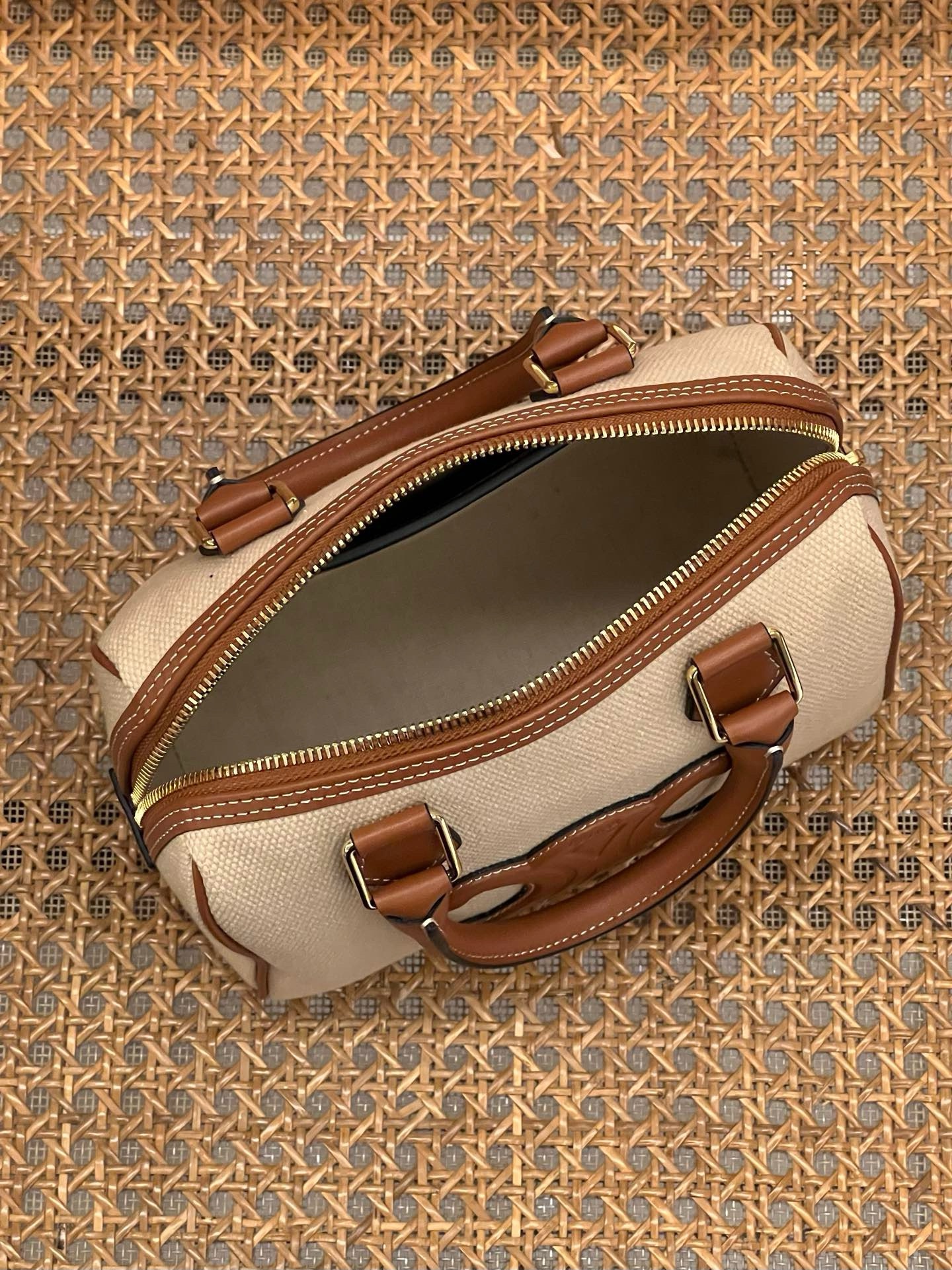 Celine Boston Petit Modele Cuir De Veeau Lisse - Image 4