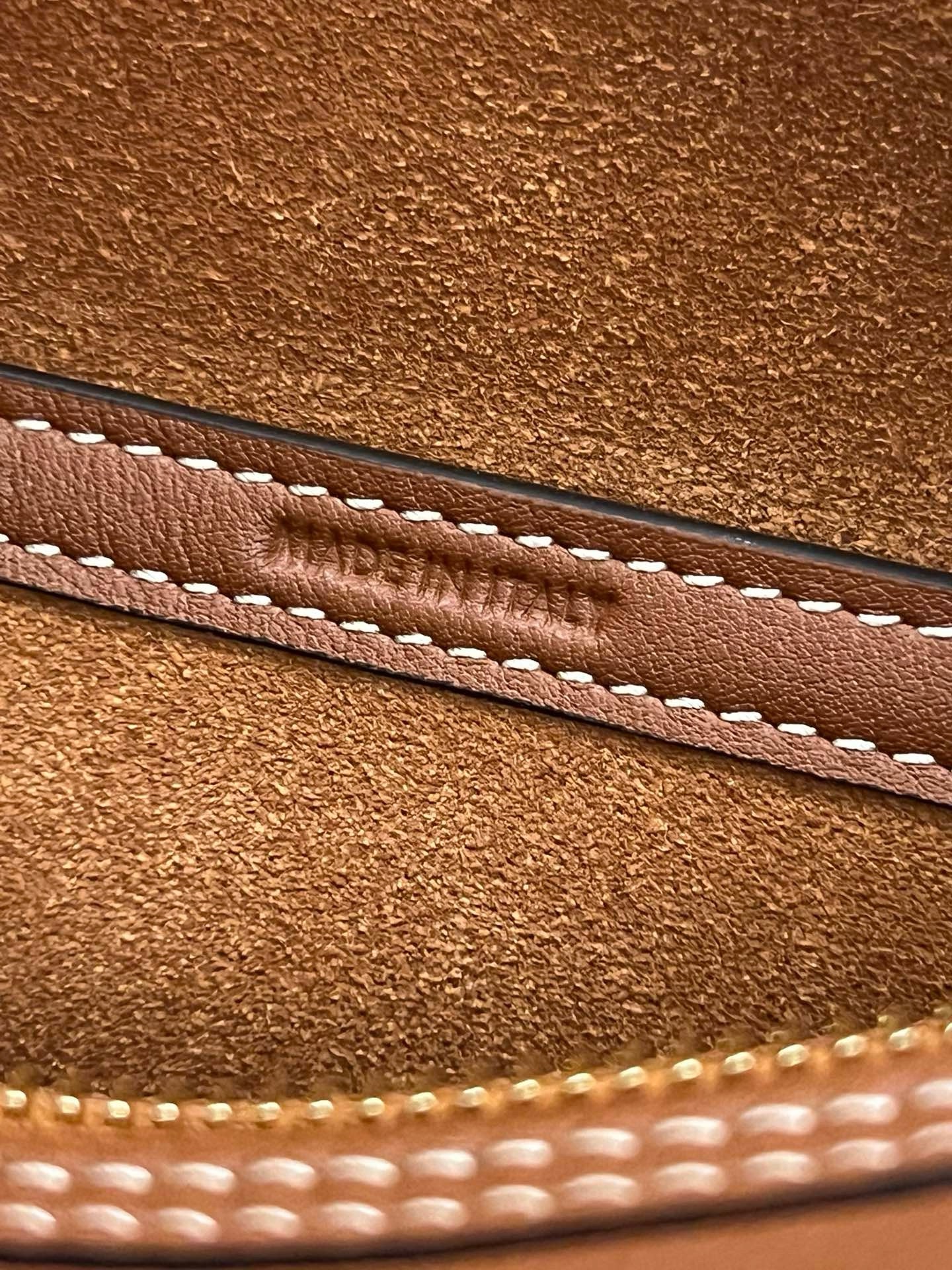 Celine Boston Petit Modele Cuir De Veeau Lisse - Image 9