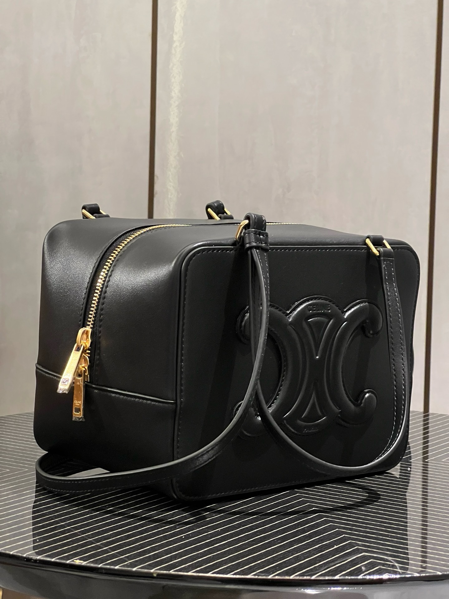 Celine Triomphe Handbag - Image 3