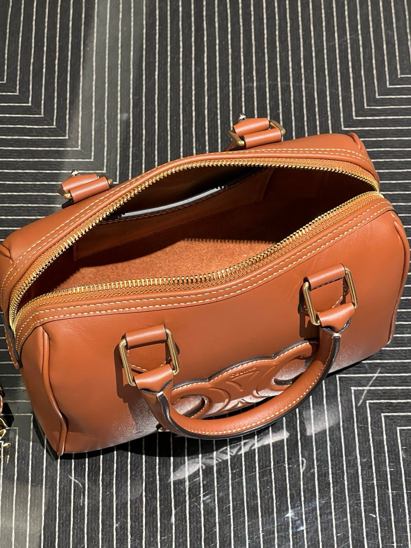 Celine Boston Petit Modele Cuir De Veeau Lisse - Image 5