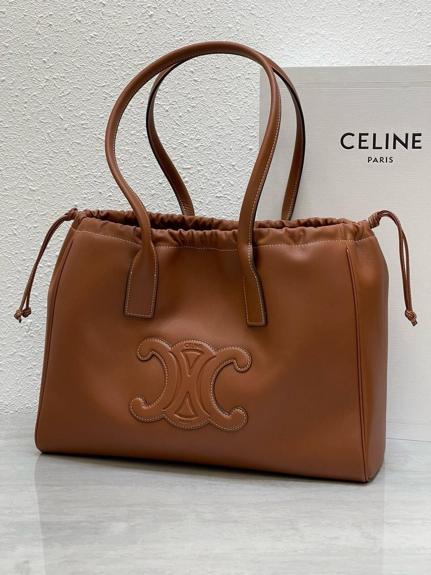 Celine Cabas Drawstring Cuir Triomphe