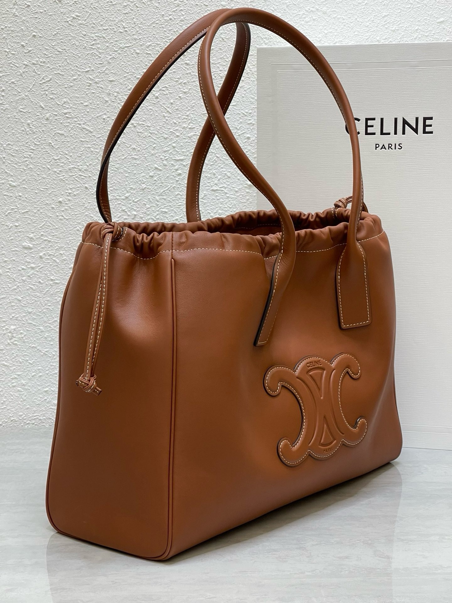 Celine Cabas Drawstring Cuir Triomphe - Image 3