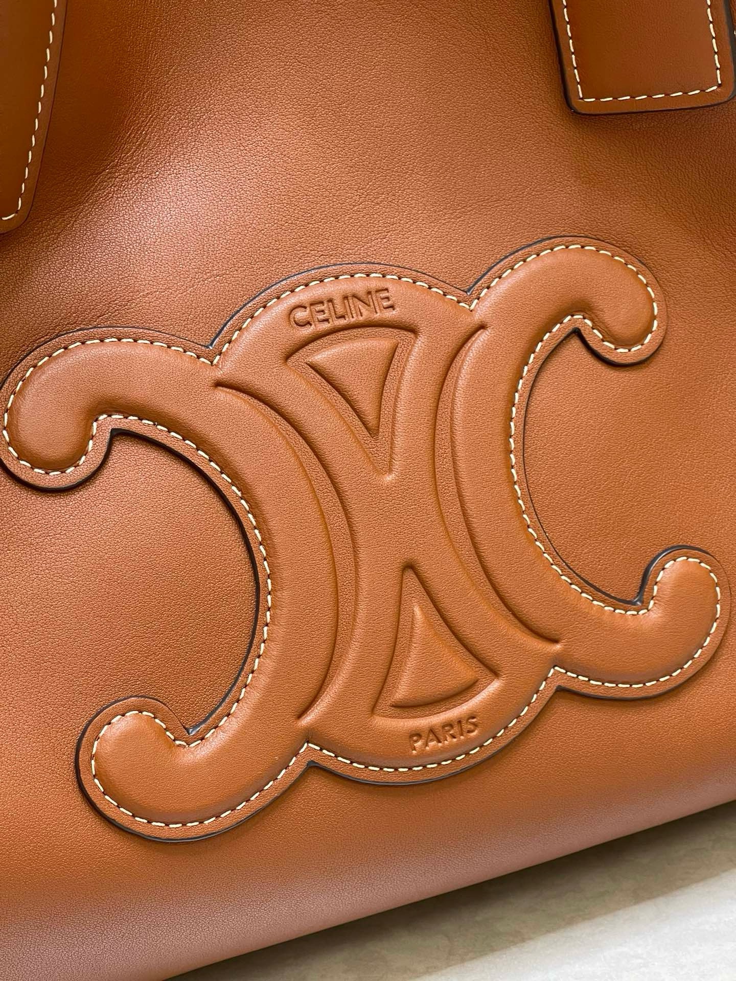 Celine Cabas Drawstring Cuir Triomphe - Image 6