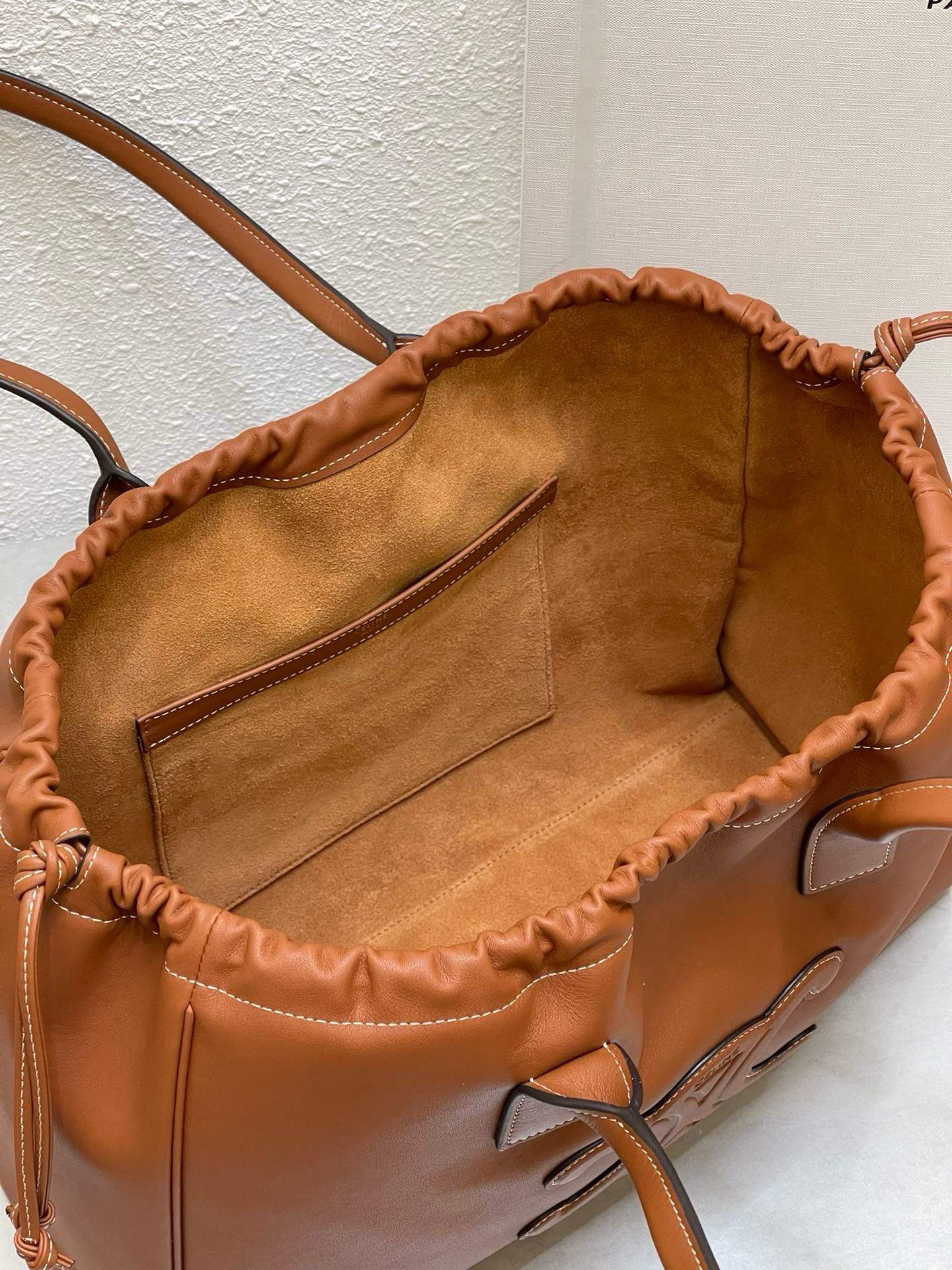 Celine Cabas Drawstring Cuir Triomphe - Image 5