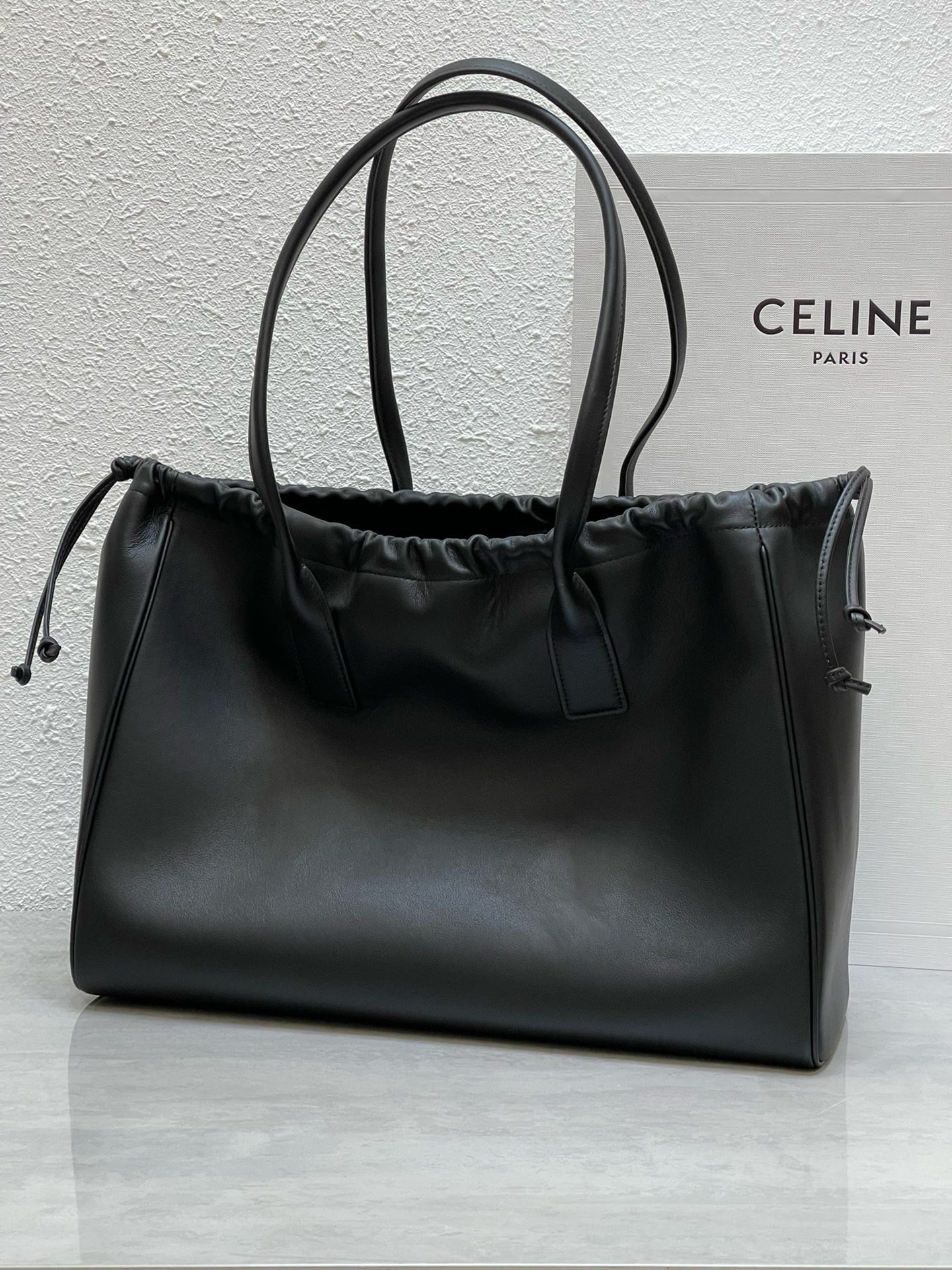 Celine Cabas Drawstring Cuir Triomphe - Image 3