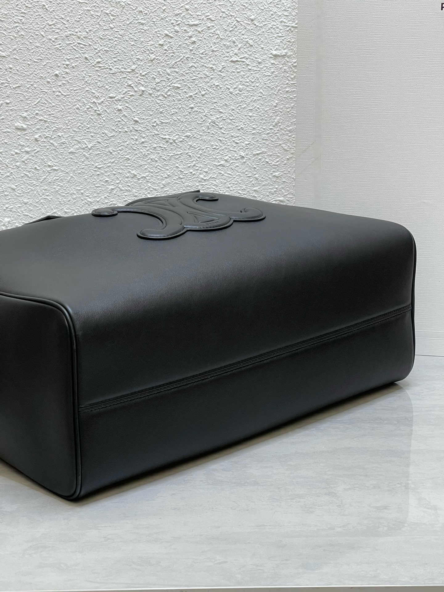 Celine Cabas Drawstring Cuir Triomphe - Image 4