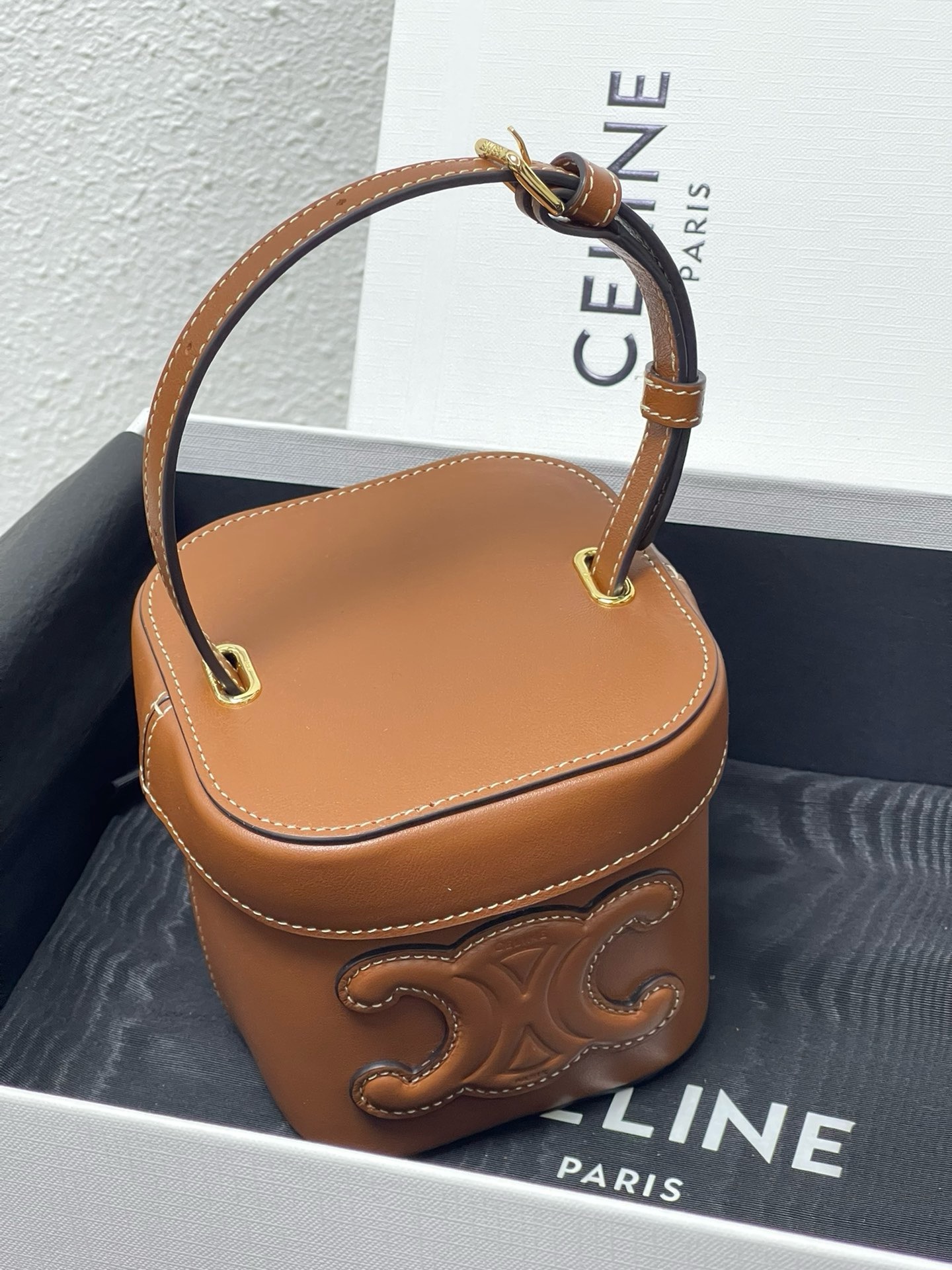 Celine Small Cuir Triomphe Box Crossbody Bag - Image 4