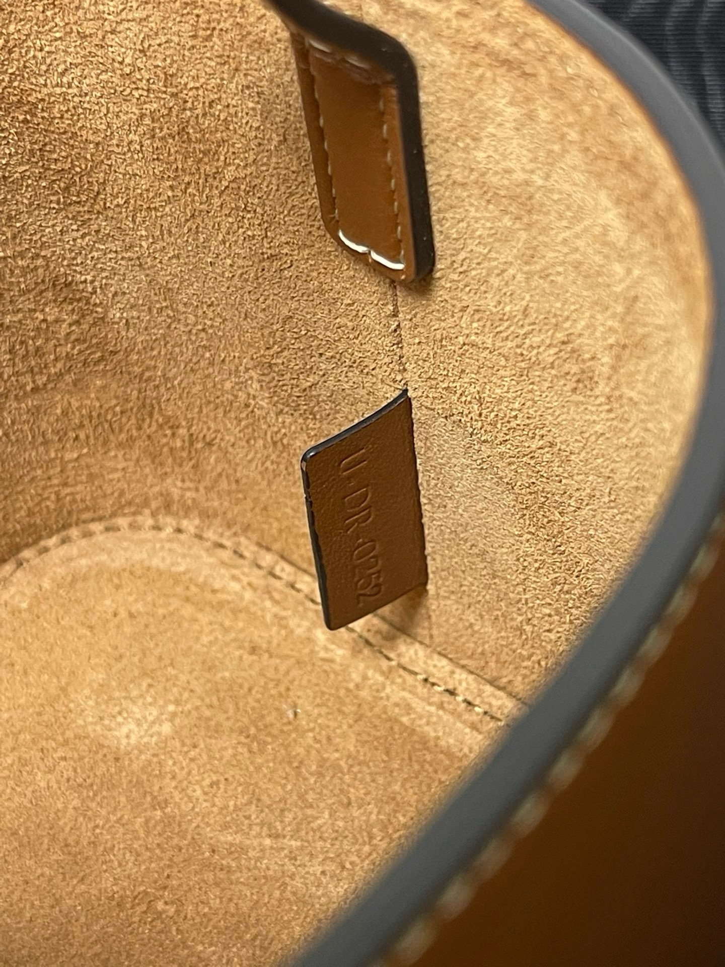 Celine Small Cuir Triomphe Box Crossbody Bag - Image 9