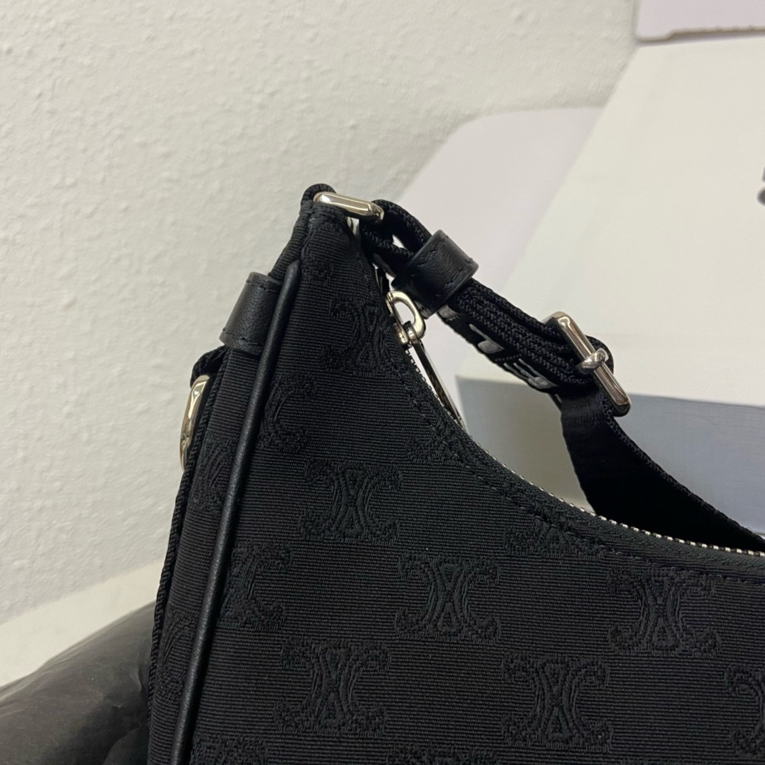 Celine Ava - Image 2