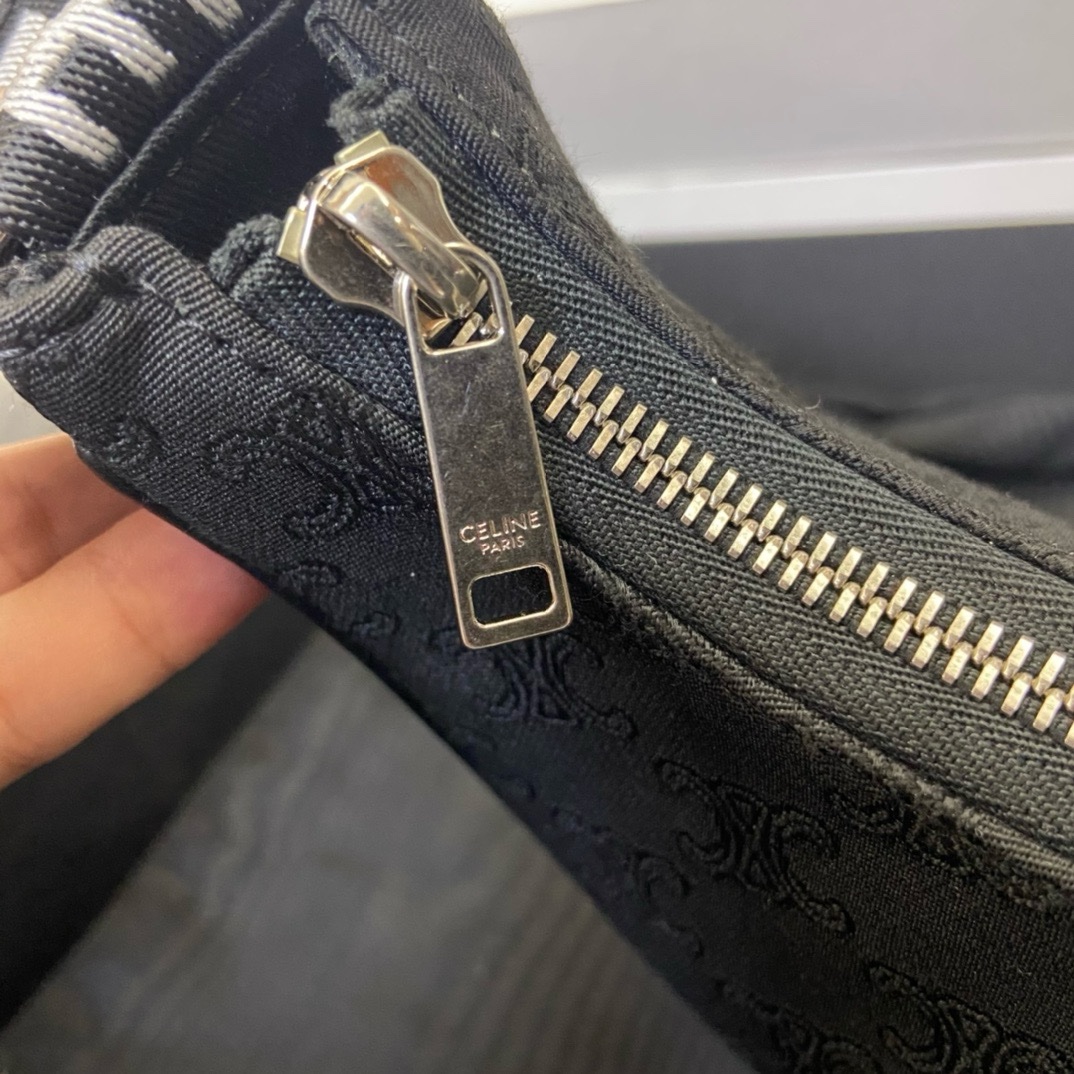 Celine Ava - Image 7