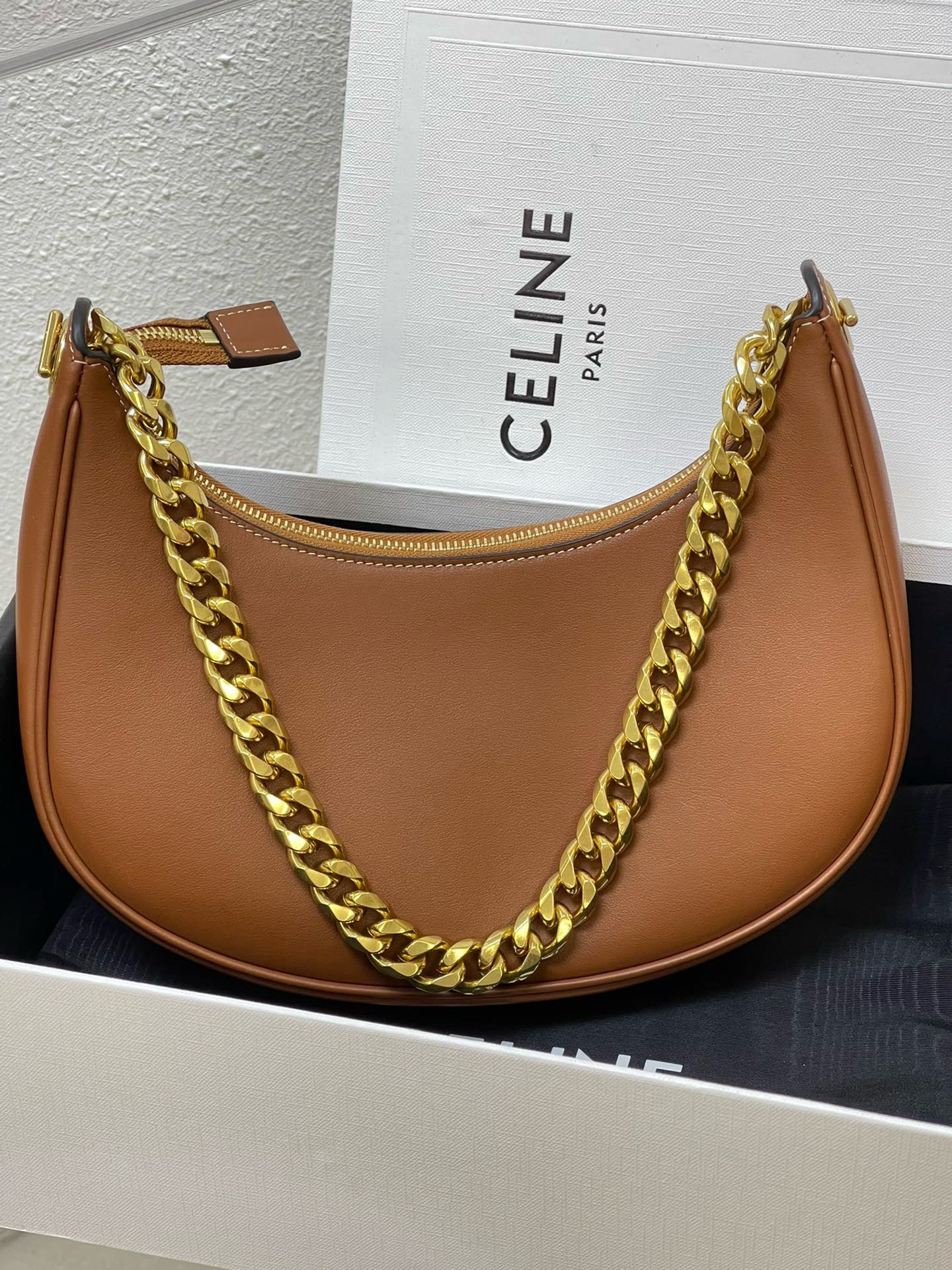 Celine Ava - Image 2