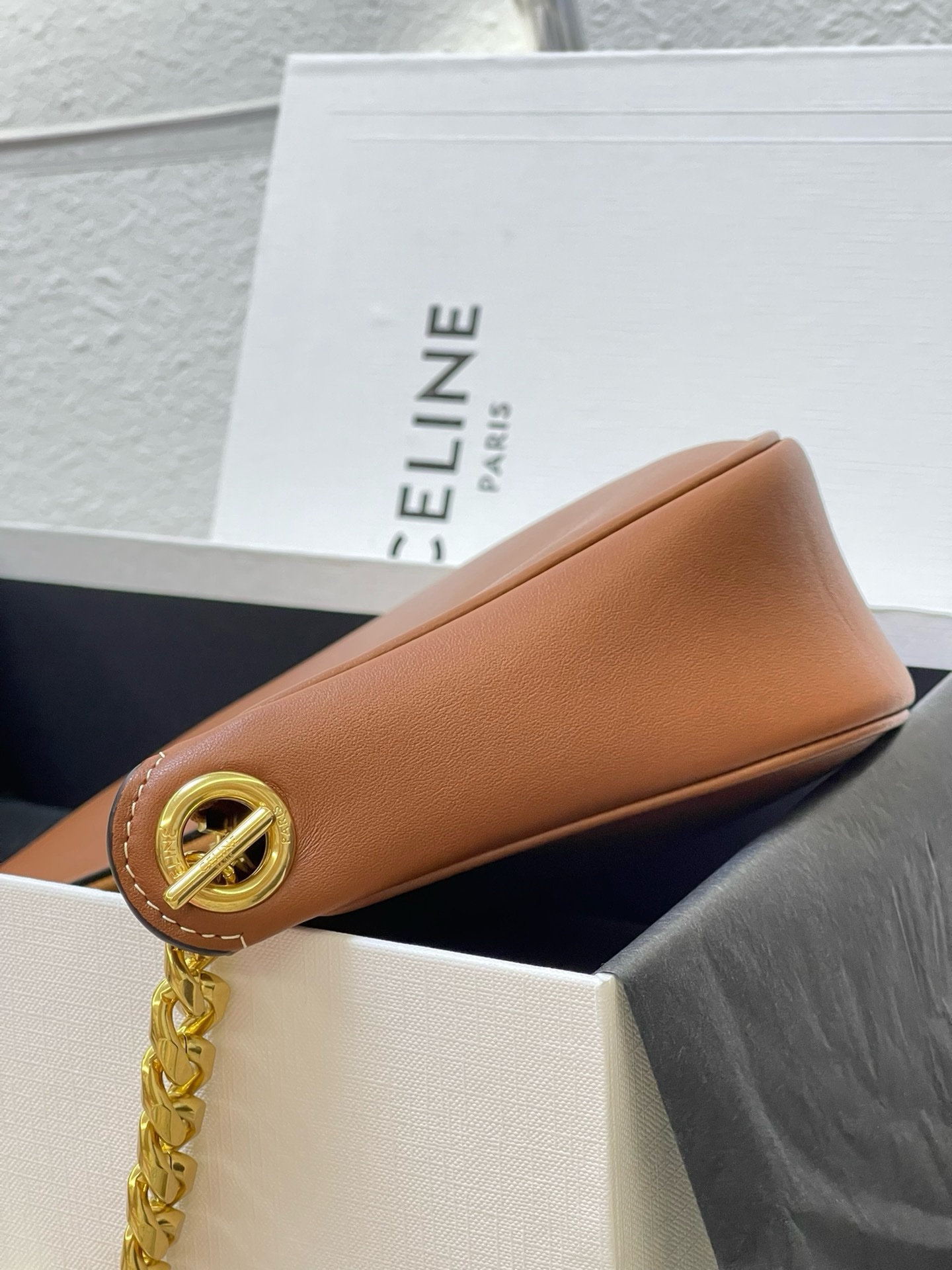 Celine Ava - Image 5