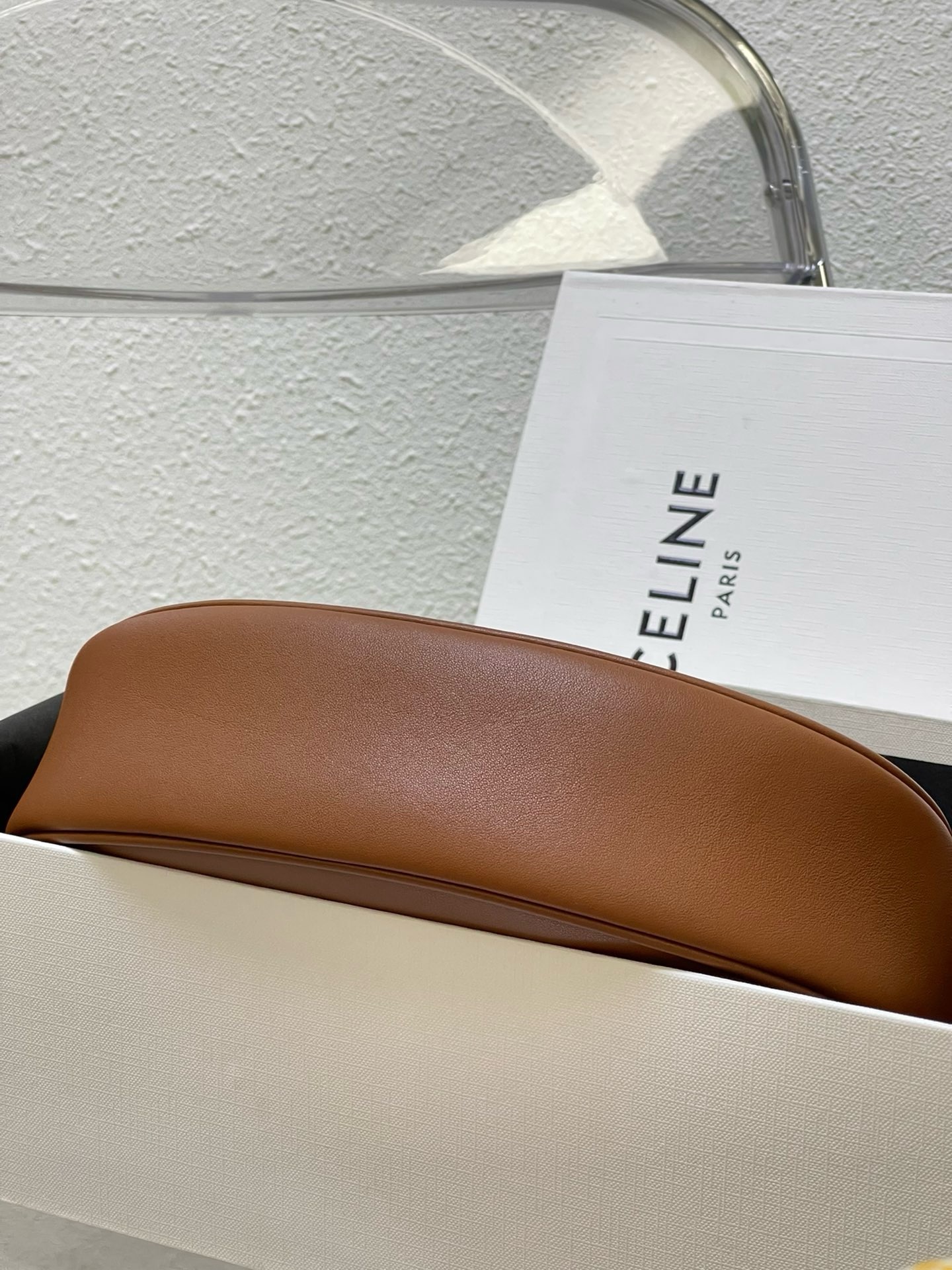 Celine Ava - Image 6