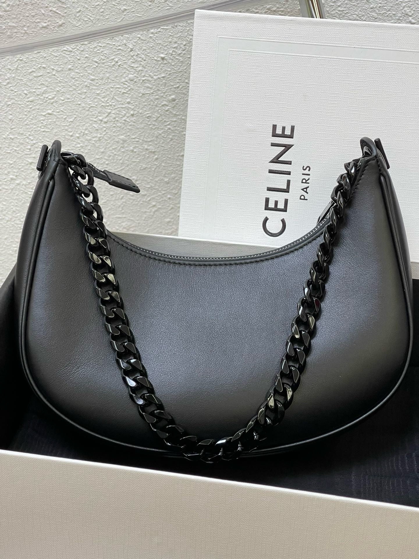 Celine Ava - Image 2