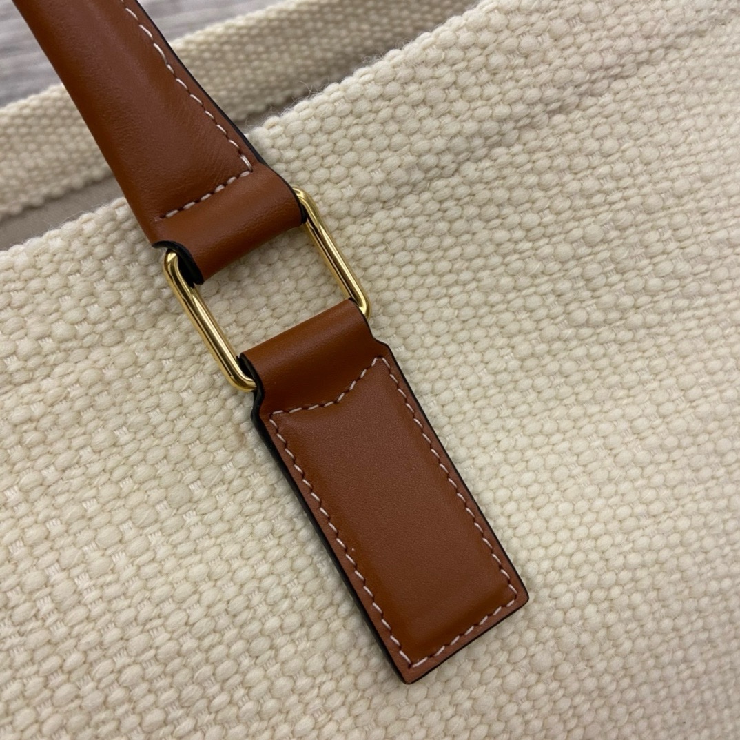 Celine Cabas - Image 3