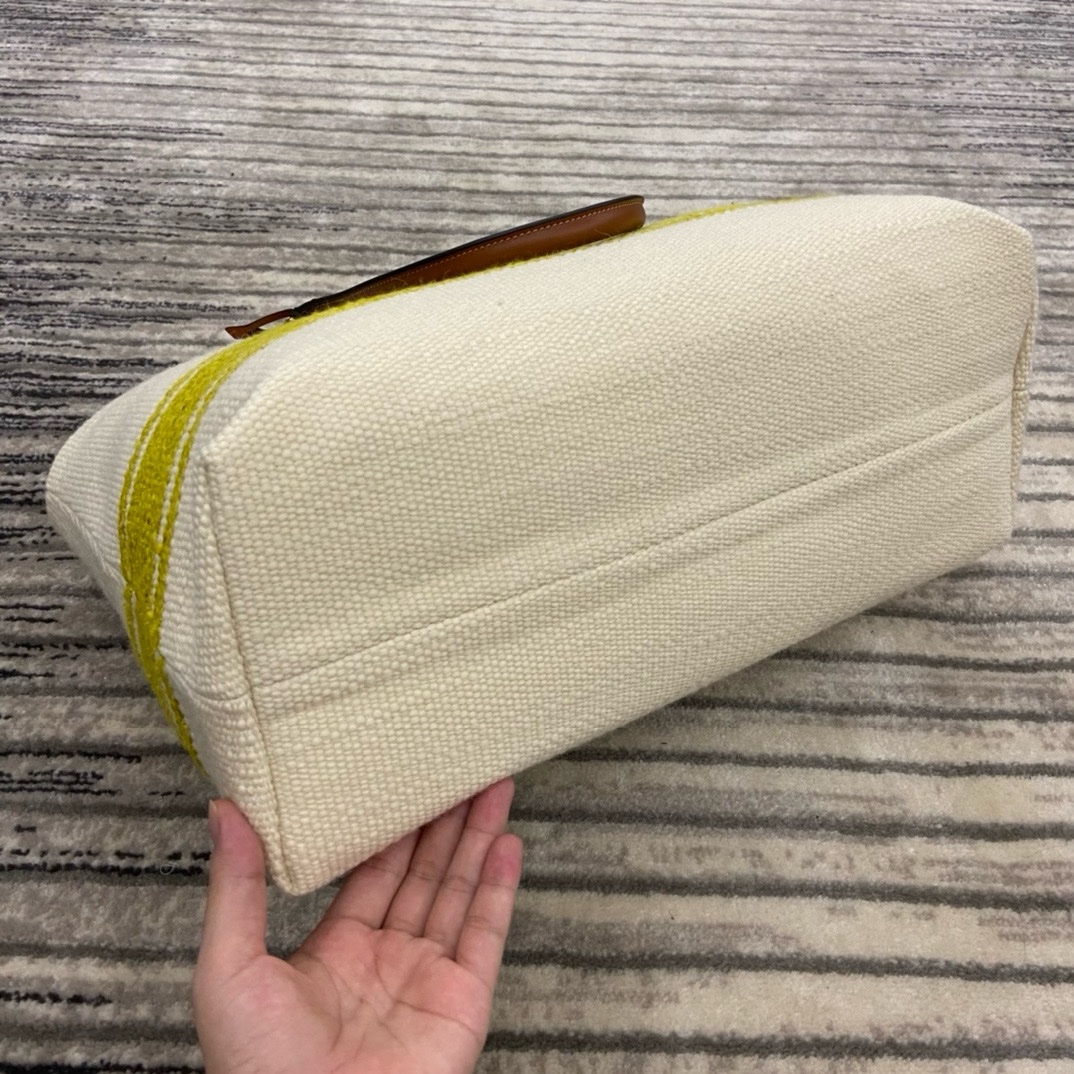 Celine Cabas - Image 6