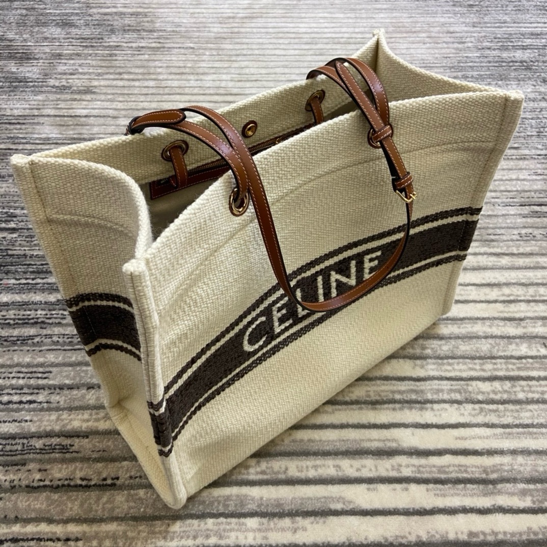 Celine Cabas - Image 3